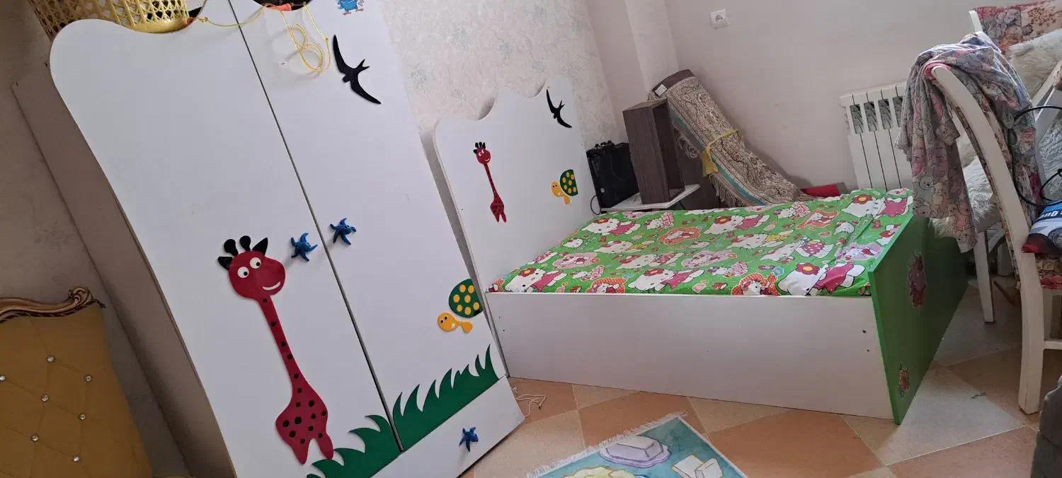 تخت و کمد کودک|تخت و سرویس خواب|شاهین‌شهر, فردوسی|دیوار
