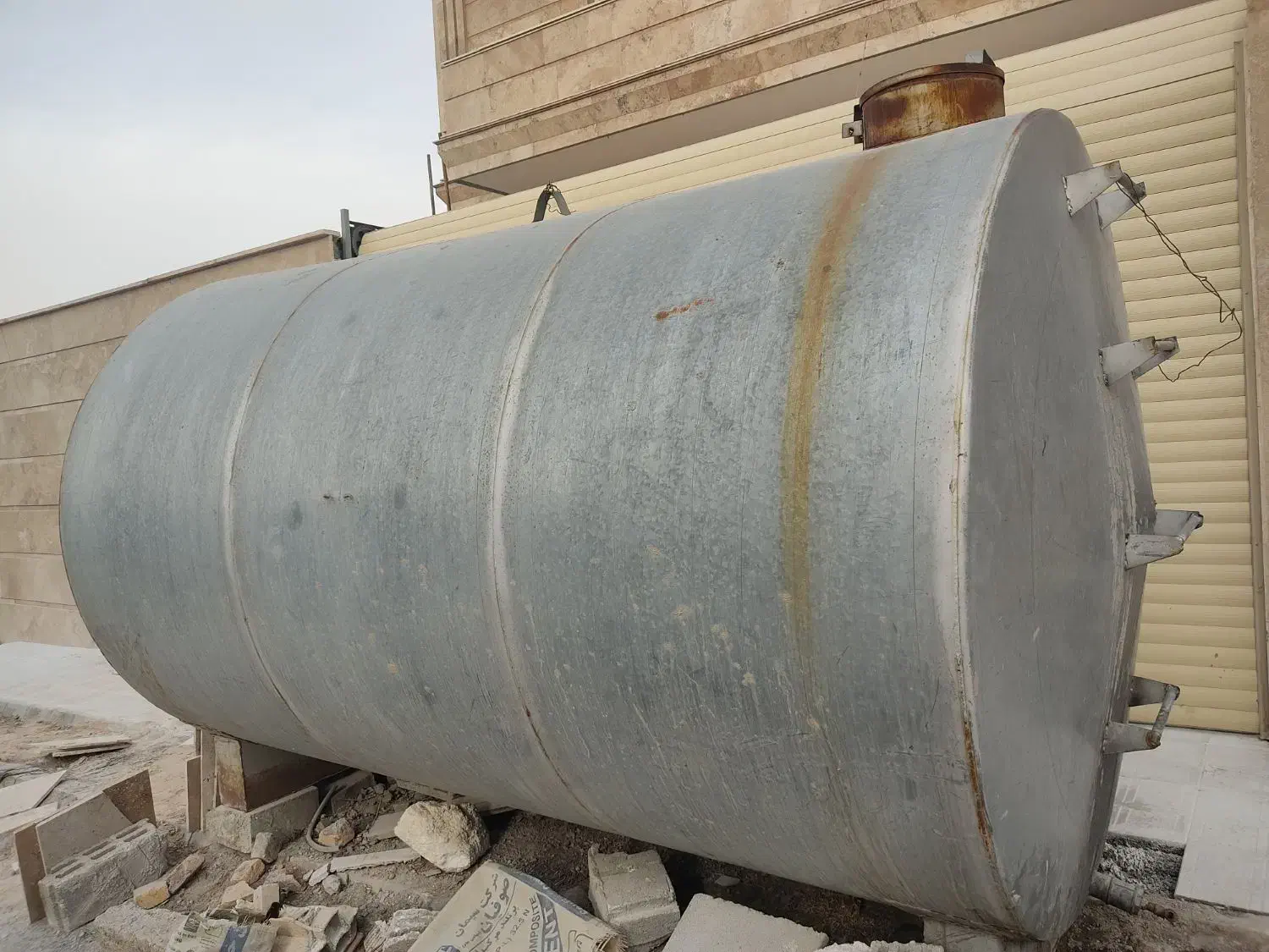 مخزن اب|مصالح و تجهیزات ساختمان|سهند, |دیوار