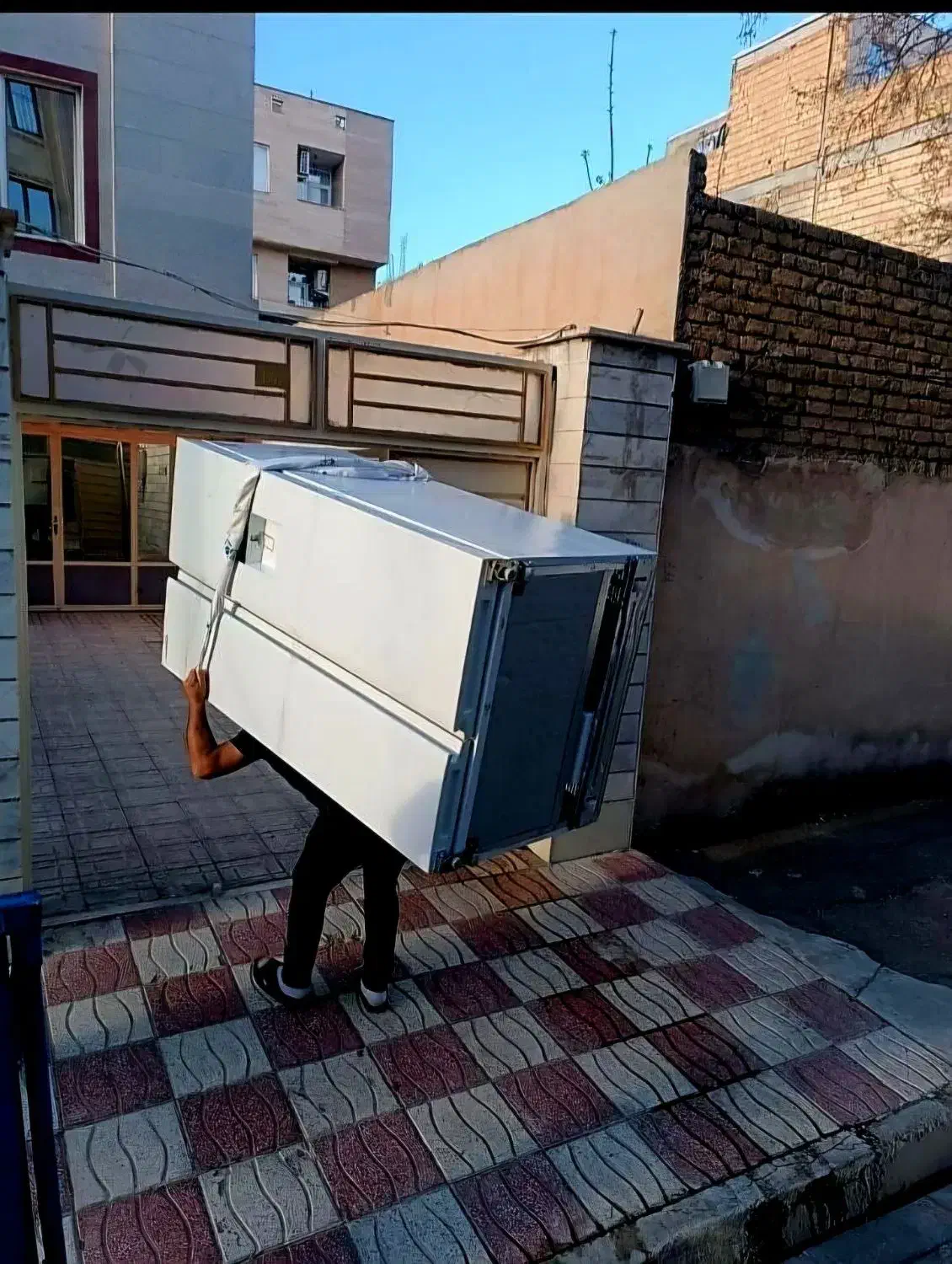 باربری کارگر خالی یخچال کارگر تنها کارگر اثاث منزل|خدمات حمل و نقل|همدان, |دیوار