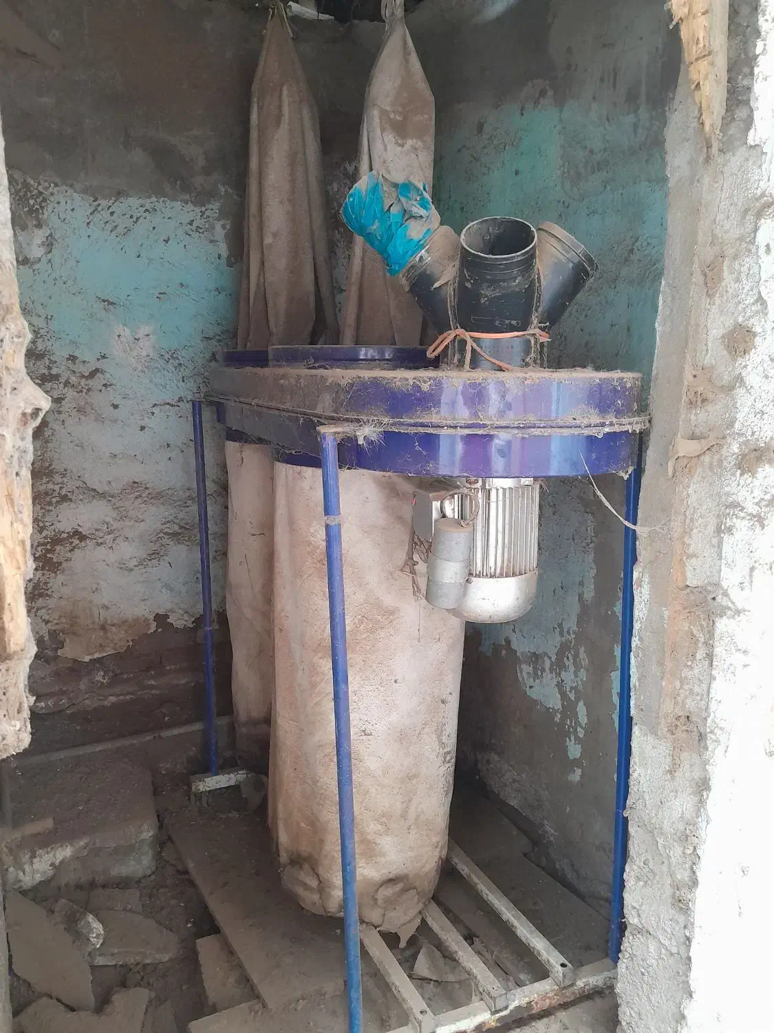 مکنده|ماشین‌آلات صنعتی|رشت, خمیران زاهدان|دیوار