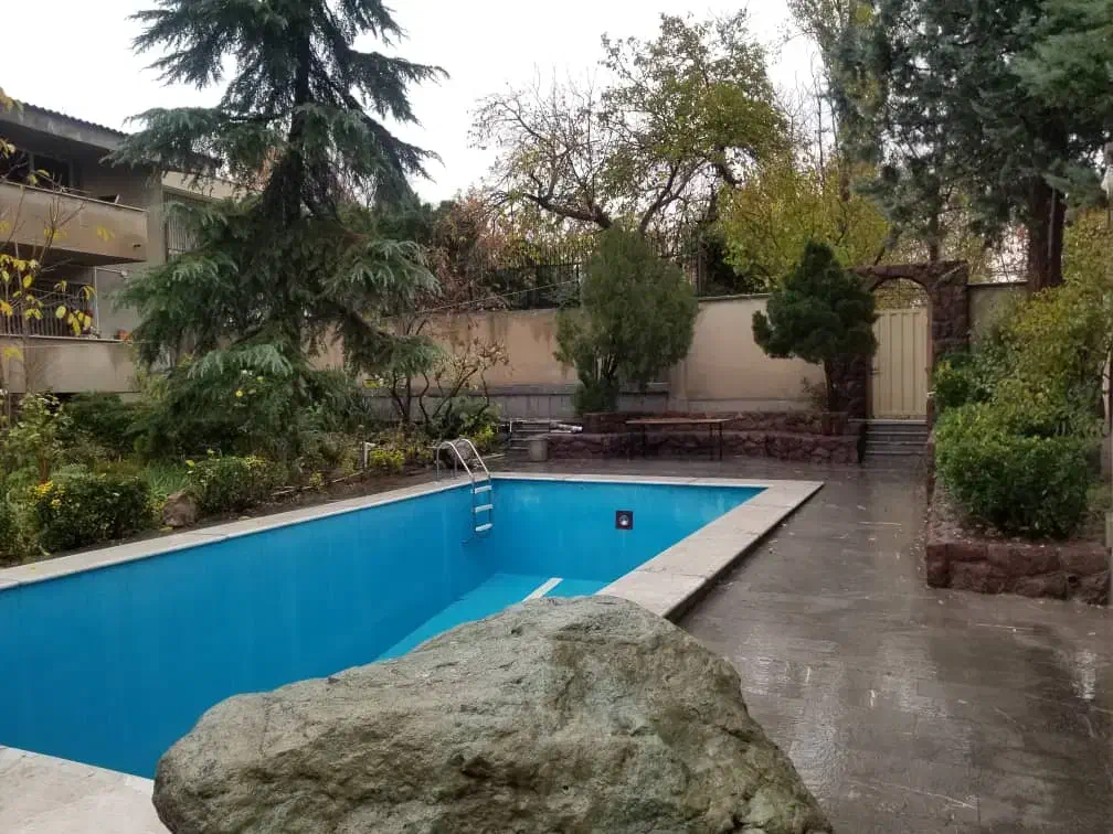 شهرک غرب ۶۹۰ متر ویلایی|فروش خانه و ویلا|تهران, ایوانک|دیوار