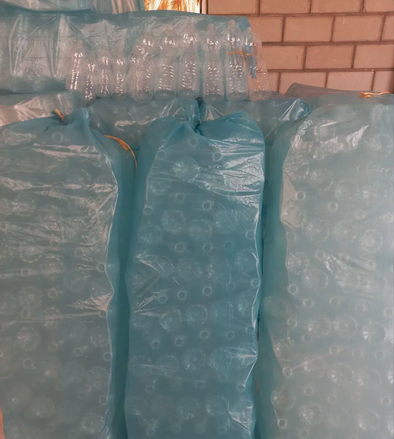 فروش و حراج 62هزار عدد بطری پلاستیکی|ظروف نگهدارنده، پلاستیکی، یک‌بارمصرف|شفت, |دیوار