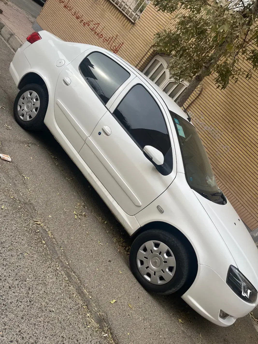 رانا پلاس ۱۴۰۱ خانگی بسیار تمیز|خودرو سواری و وانت|کرج, شهرک اوج|دیوار