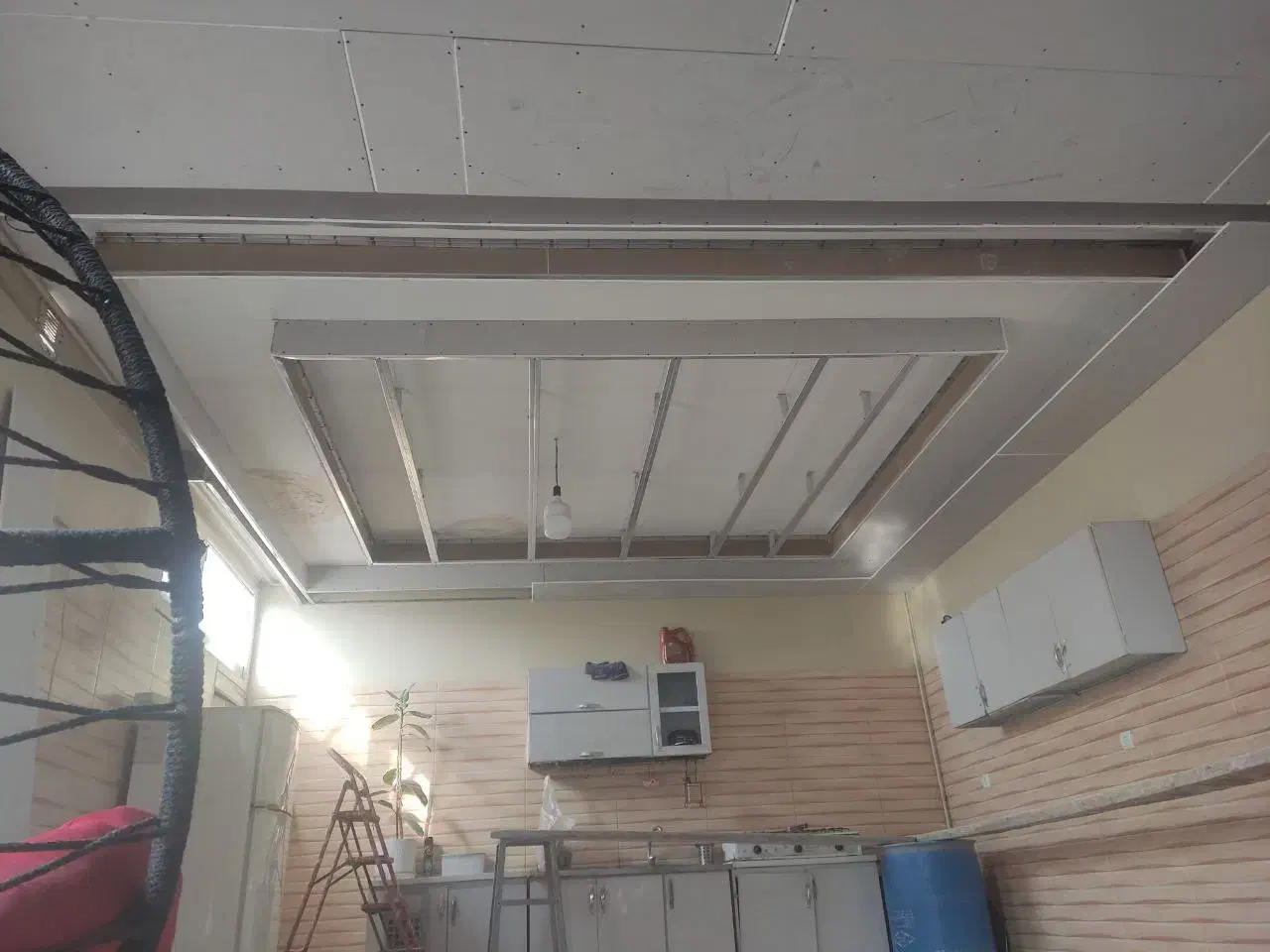 اجرای کناف  سقف فلت  دور باکس|خدمات پیشه و مهارت|کهریزک, |دیوار