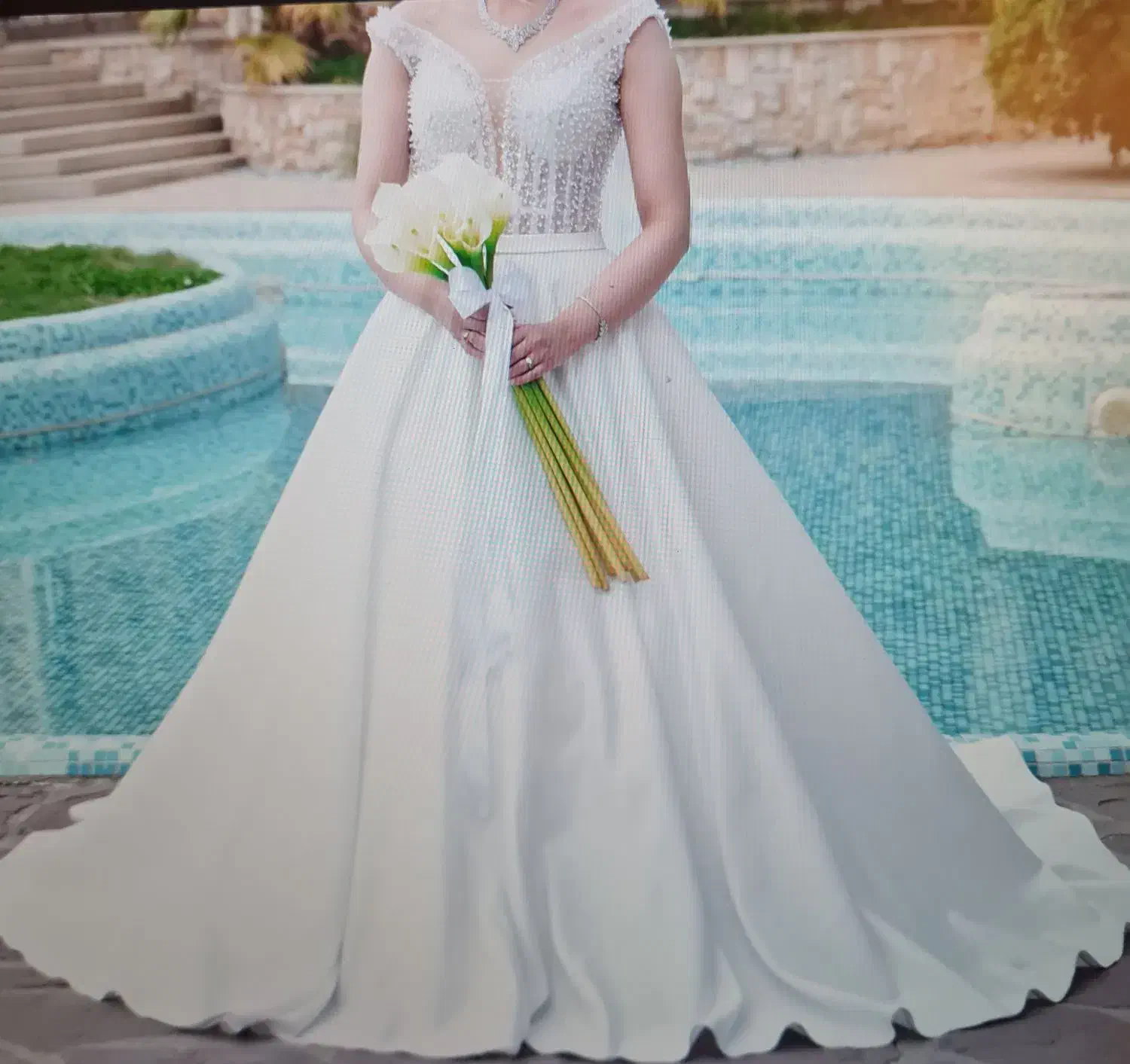 لباس عروس اروپایی|لباس|ری, دیلمان|دیوار