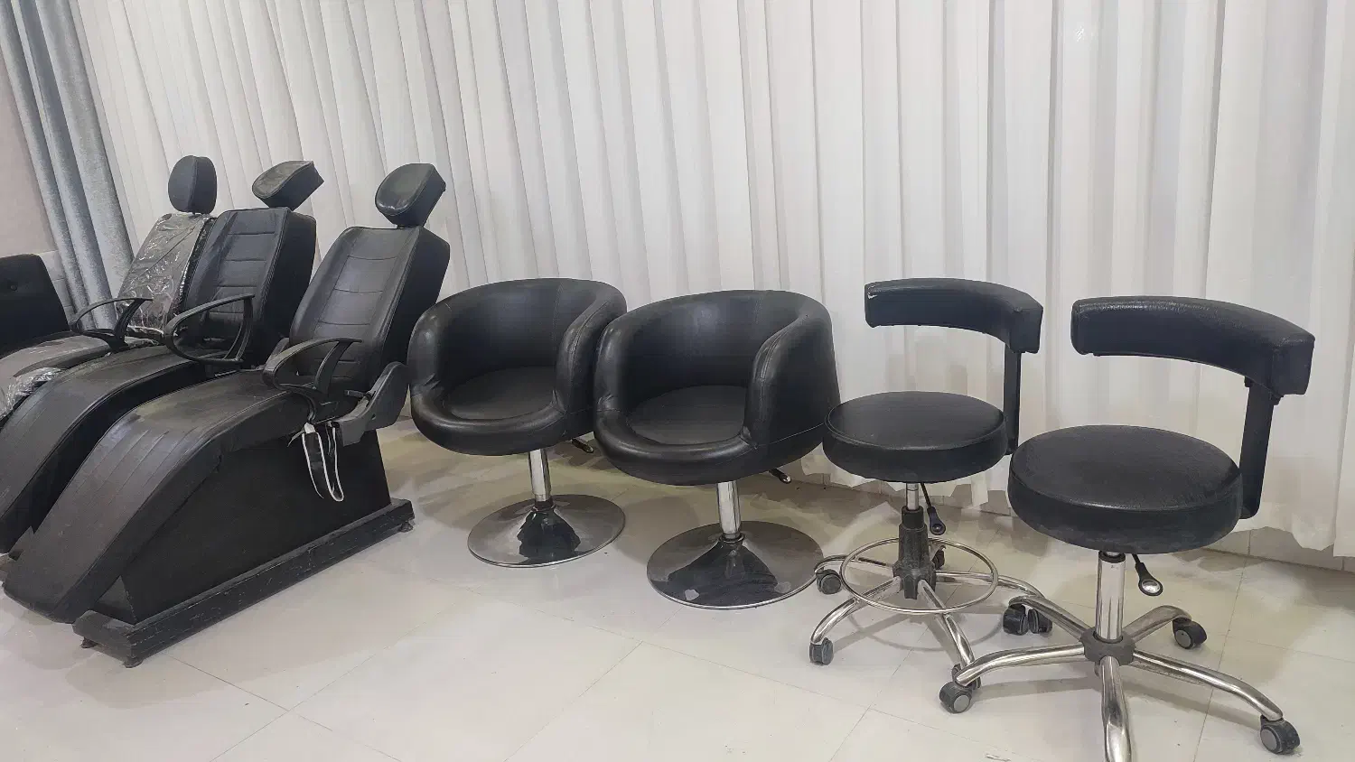 صندلی آرایشگاه|آرایشگاه و سالنهای زیبایی|تربتحیدریه, شهرک ولیعصر|دیوار