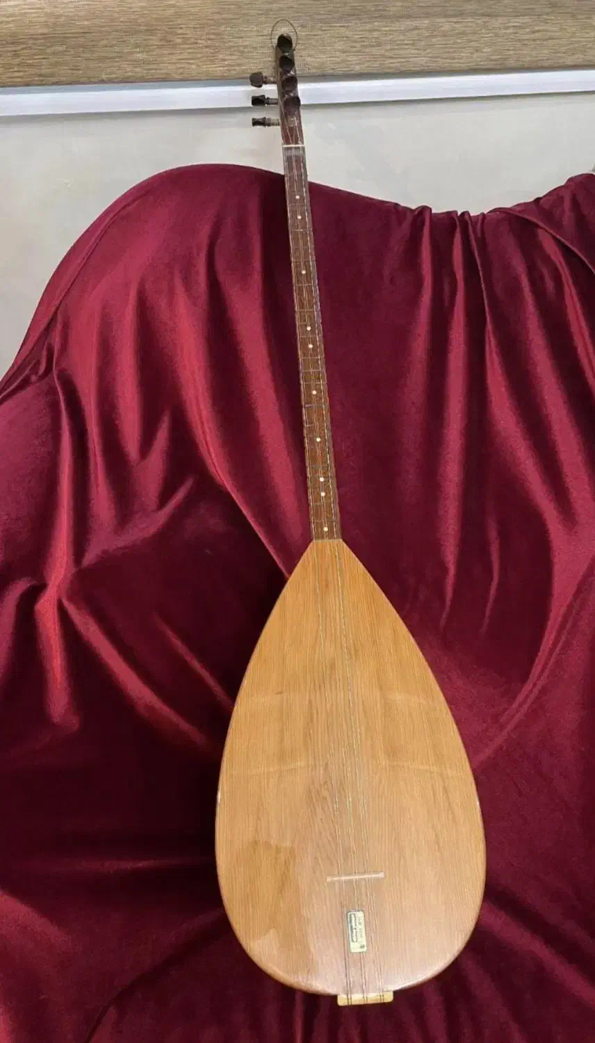 باغلاما اوکتای یلماز|سازهای سنتی|تبریز, |دیوار