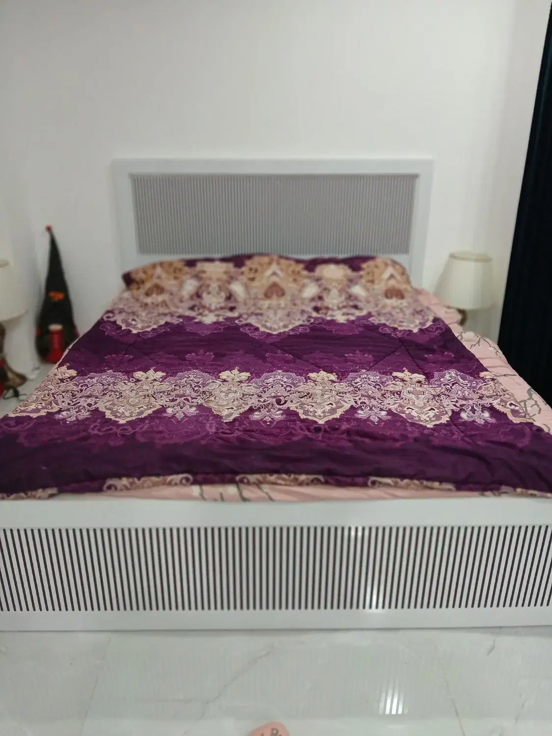 سرویس خواب|تخت و سرویس خواب|ساری, |دیوار