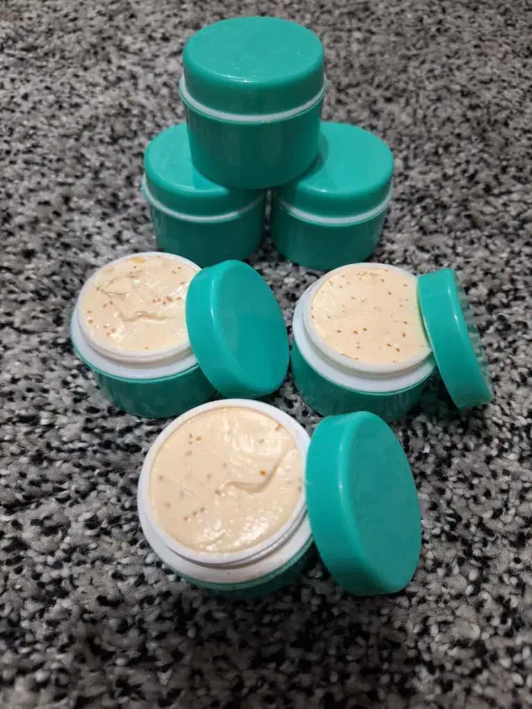 کرم وی آی پی اصلی|آرایشی، بهداشتی، درمانی|همدان, |دیوار