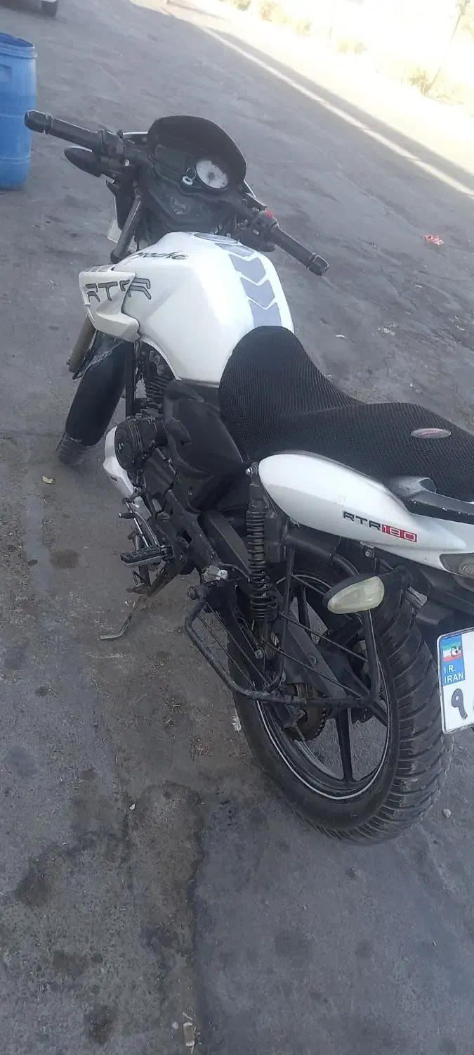 اپاچی ۱۸۰مدل۸۹|موتورسیکلت|قوچان, |دیوار