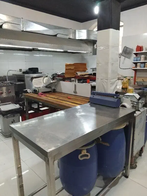 به یک نفر اشپز ایرانی اقا یا خانوم|استخدام خدمات فروشگاه و رستوران|ارومیه, |دیوار