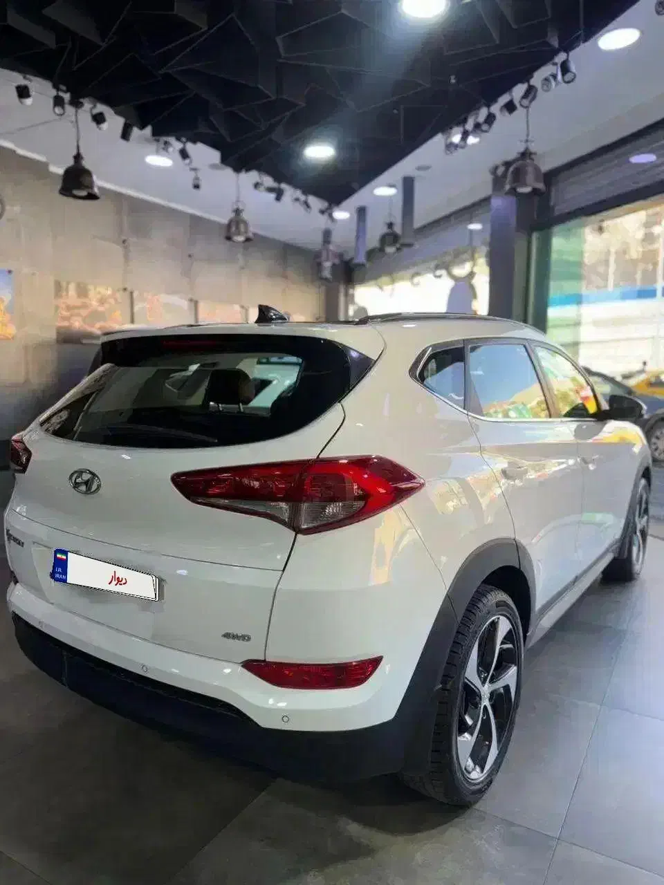 توسان۲۰۱۷|خودرو سواری و وانت|تهران, سعادت‌آباد|دیوار