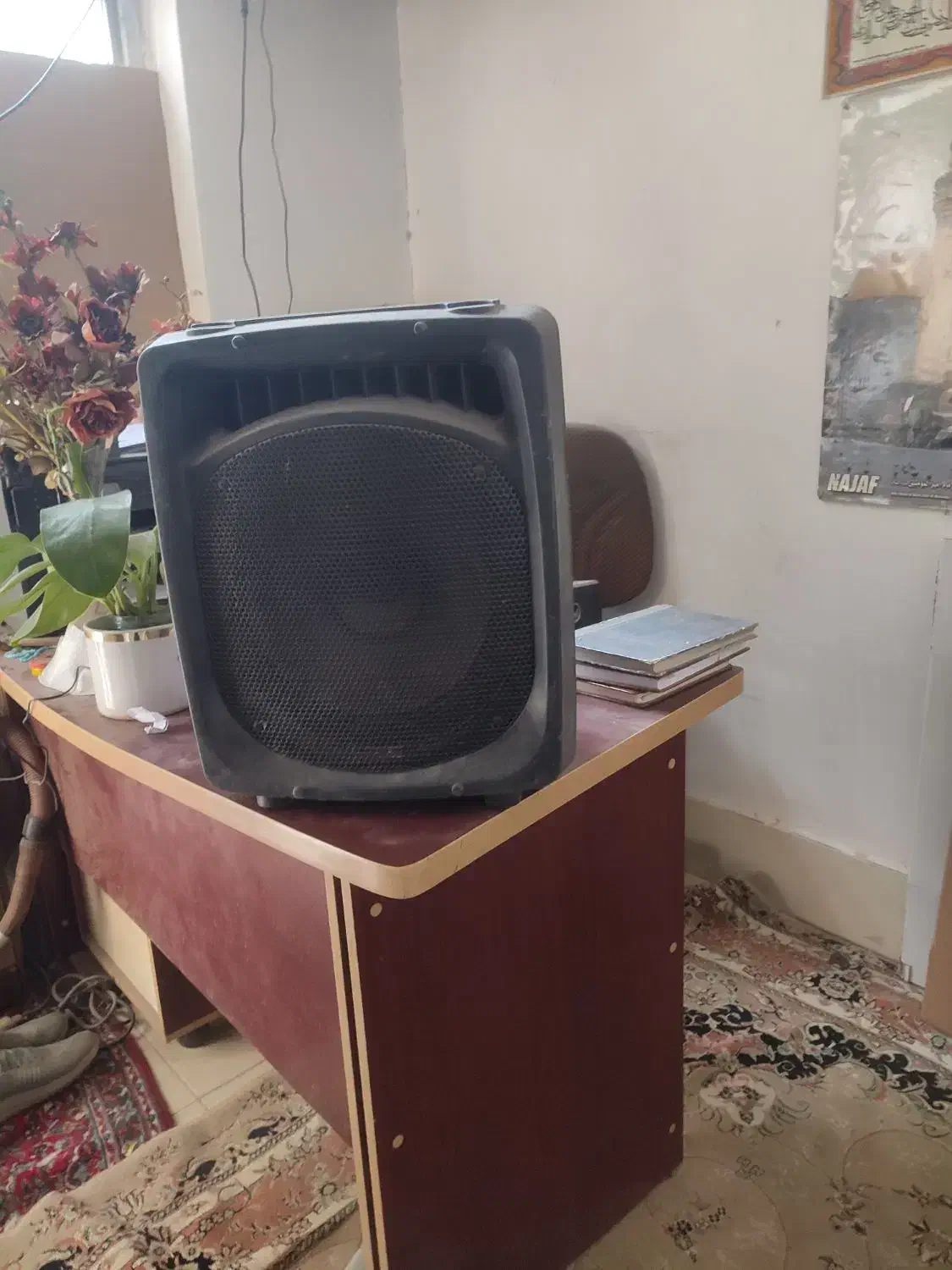 باند کمکی|سیستم صوتی خانگی|قم, کوه سفید|دیوار