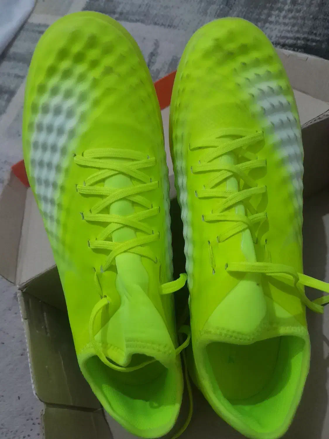 کفش سالن|کیف، کفش، کمربند|نیشابور, بنیاد شهید|دیوار