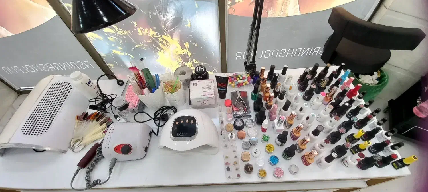 کلیه لوازم کاشت ناخن|آرایشگاه و سالن‌های زیبایی|مهاباد (آذربایجان غربی), |دیوار