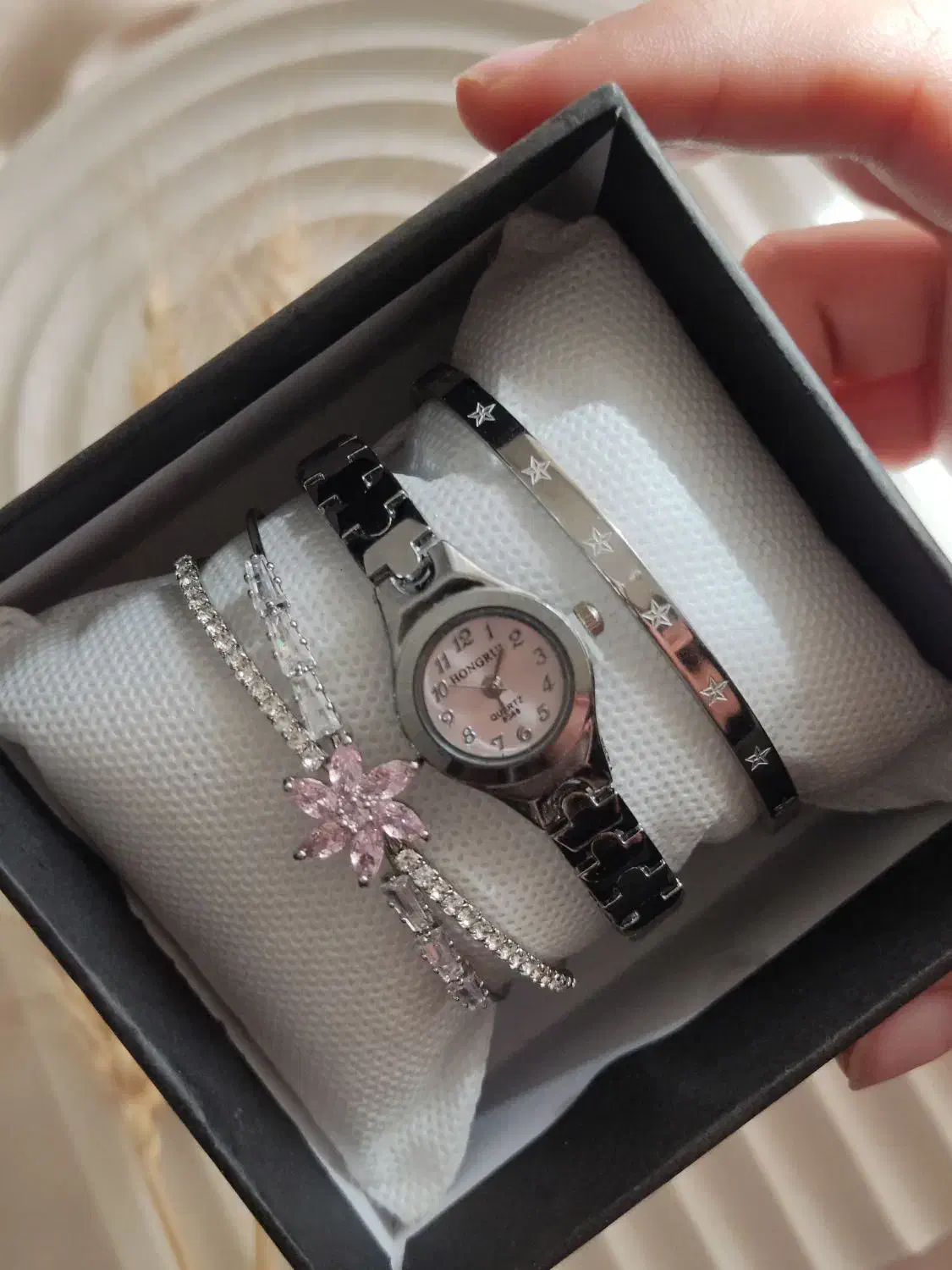 ست ساعت و دستبند صورتی دخترانه|ساعت|شیراز, تندگویان|دیوار