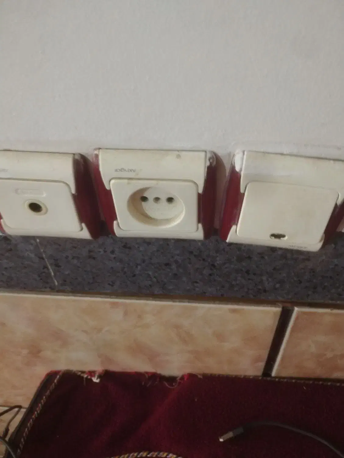 برق کشی ولوله کشی آب|خدمات پیشه و مهارت|کرمان, |دیوار