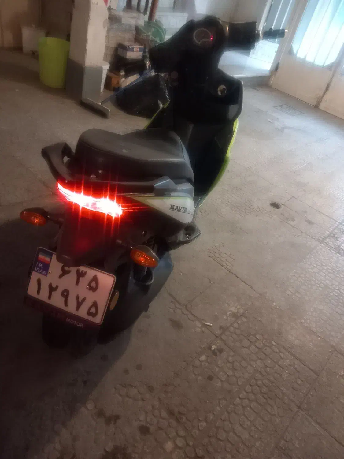 اسکوتر برقی|دوچرخه، اسکیت، اسکوتر|اصفهان, مسجد مصلی|دیوار