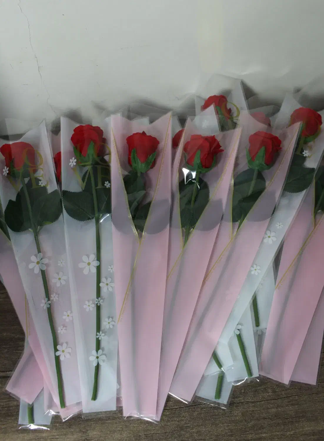 گل رز شیشه ای روز مادر|گل مصنوعی|تهران, هفت چنار|دیوار