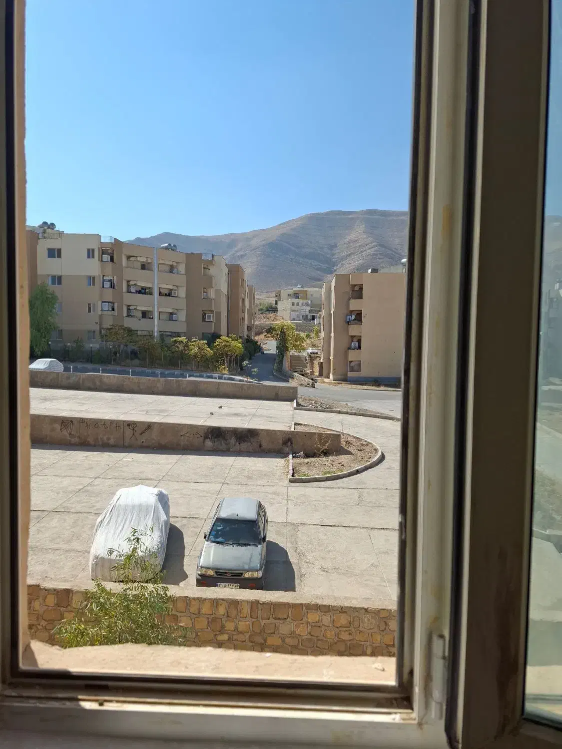 فروش آپارتمان ۹۵ متری در مسکن مهر امام رضا (ع)|فروش آپارتمان|زرقان, |دیوار