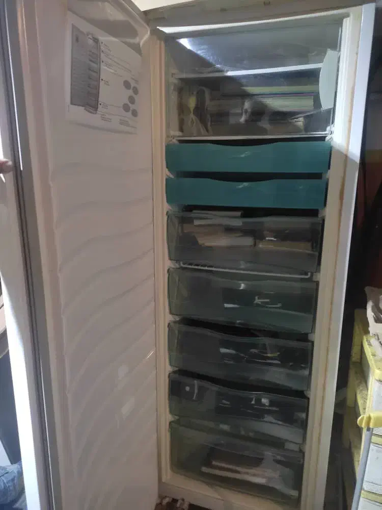 فریزر ویرپول آمریکا  ۹ طبقه  کاملا سالم|یخچال و فریزر|بندر انزلی, چهارفریضه|دیوار