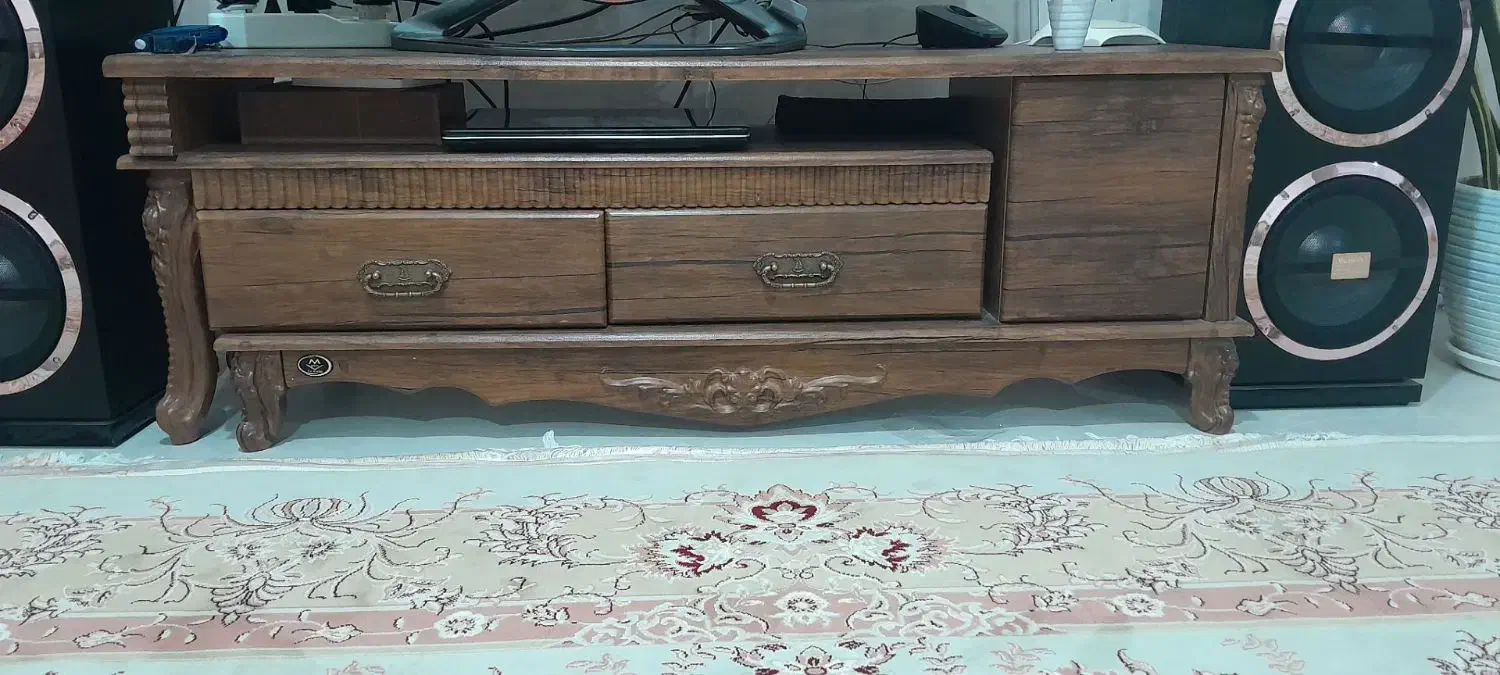 زیر تلویزیون در حد نو|میز تلویزیون|بیجار, |دیوار