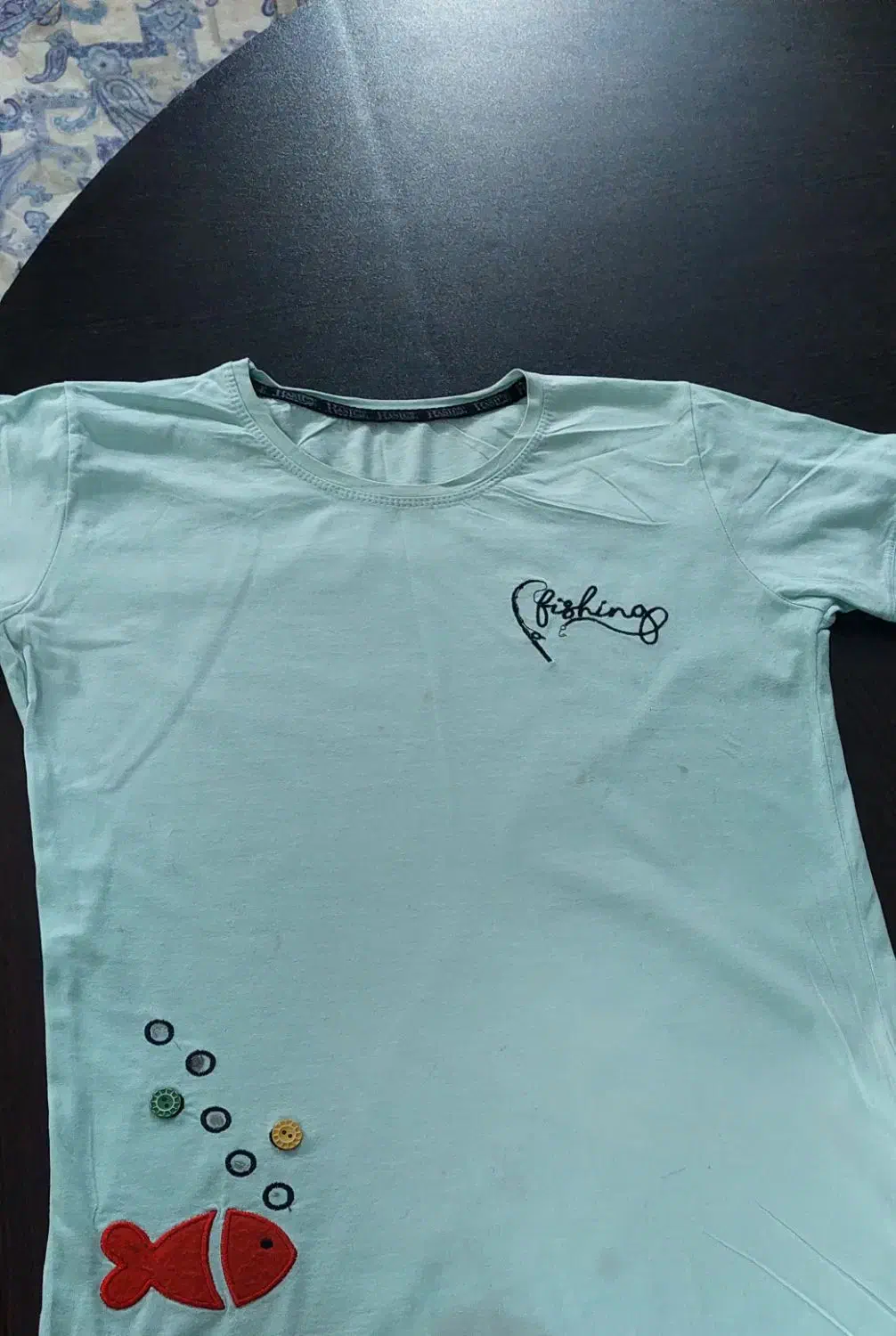 ۴ عدد تی شرت و تاپ فقط ۲۰۰ تومن|لباس|قم, دورشهر|دیوار