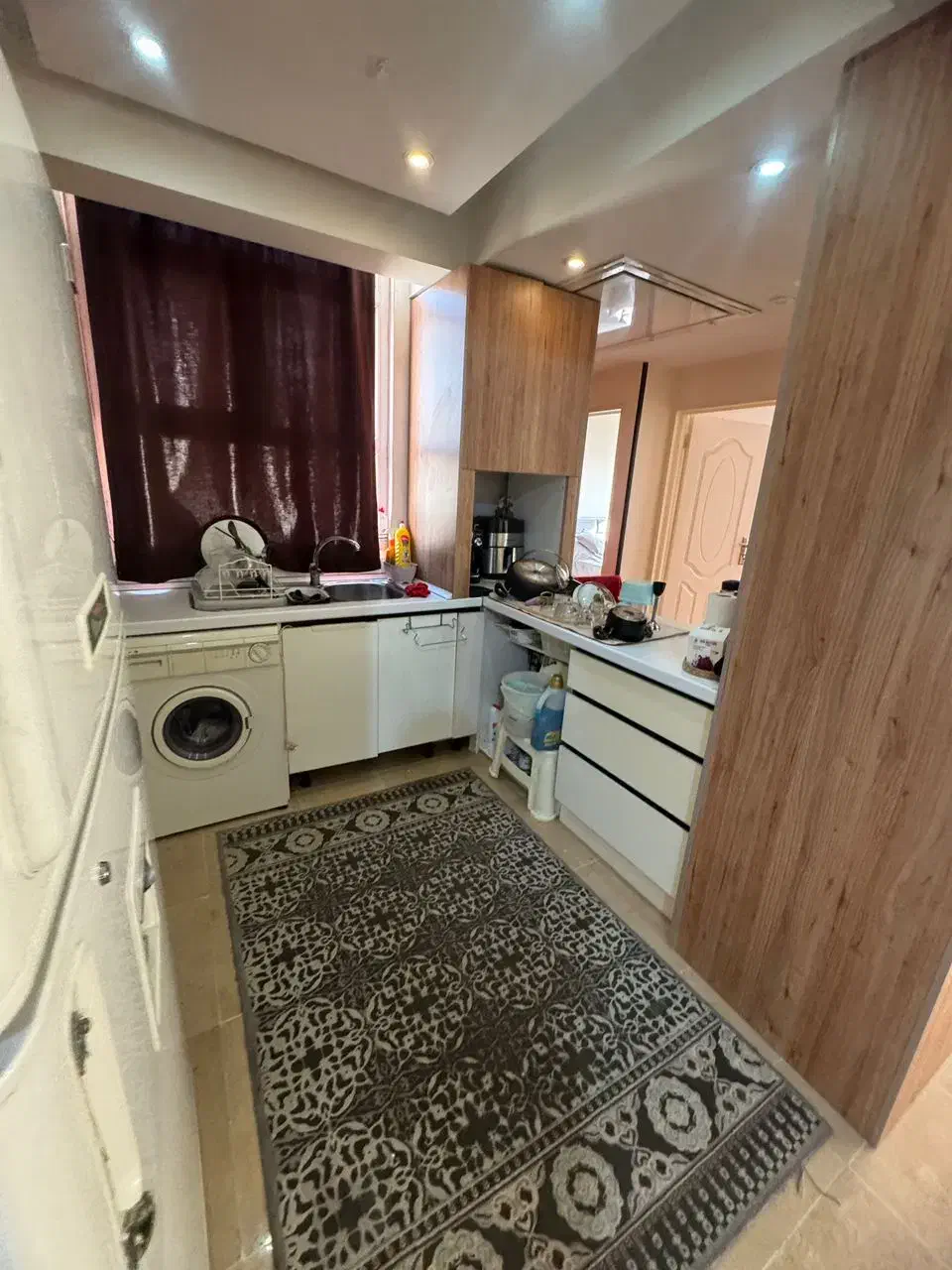 ۱۰۵متری/۲خوابه/غرق‌نور/میدان ملت