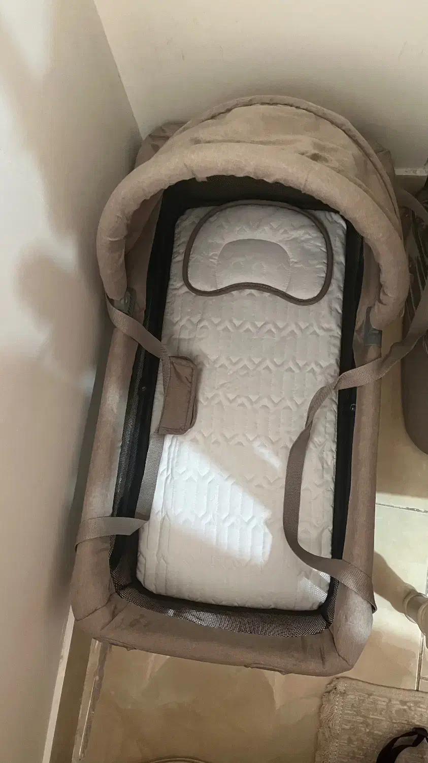 سبد حمل نوزاد و تشک تعویض|اسباب و اثاث بچه|تهران, کوی بیمه|دیوار