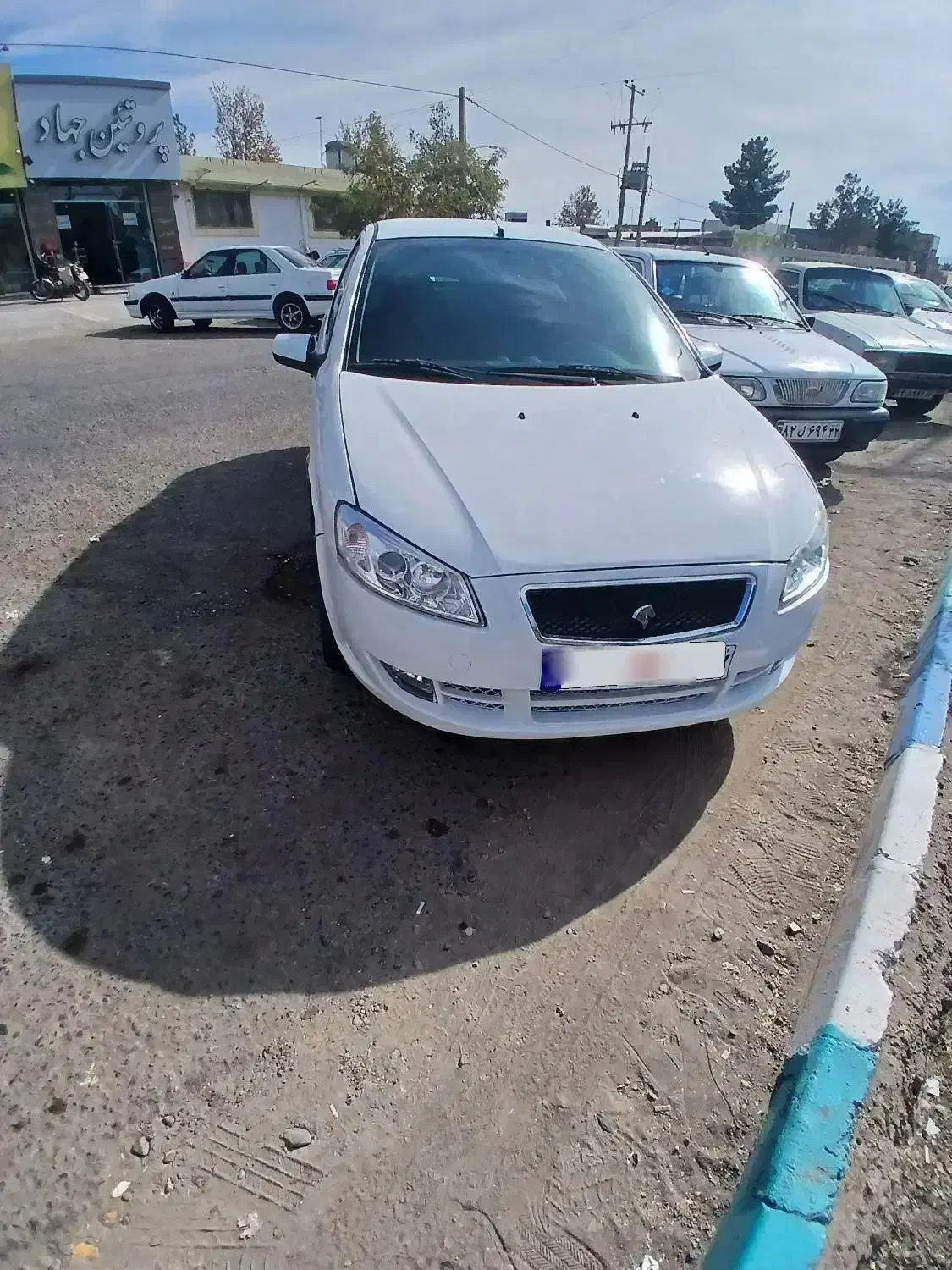 رانا مدل ۹۲ شاسی سالم|خودرو سواری و وانت|مشهد, گاز|دیوار