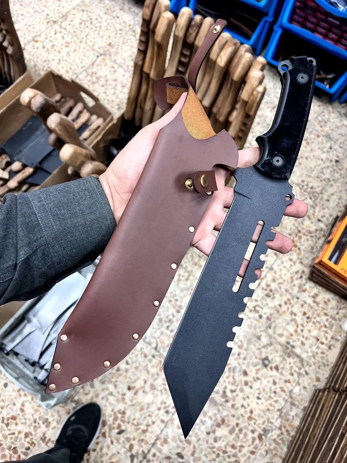 چاقو استاد ایپک تیغه آهن بر با غلاف ارسال با پیک|کوهنوردی و کمپینگ|تهران, زنجان جنوبی|دیوار