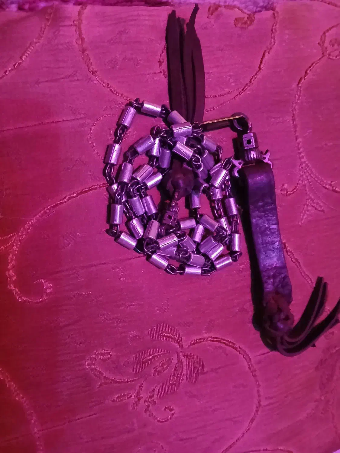 زنجیر قدیمی|کلکسیون اشیاء عتیقه|فولادشهر, پارک کوهستان|دیوار