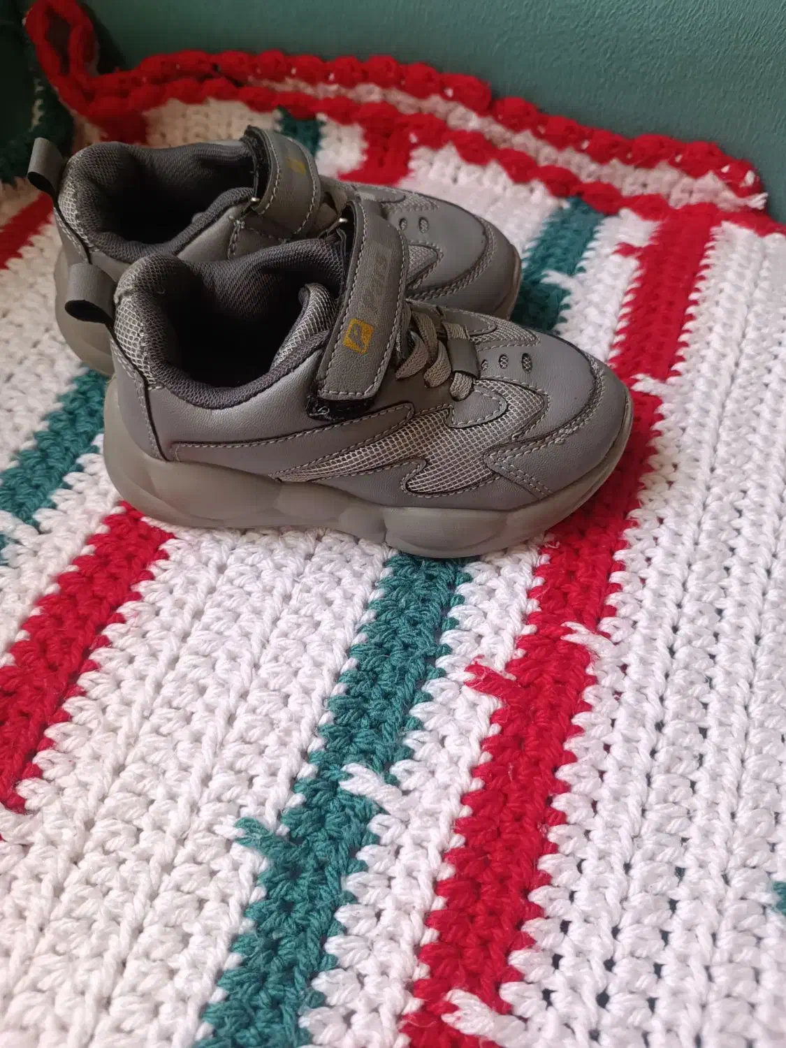 کفش بچگانه سایز 25 .300تومان|کفش و لباس بچه|رشت, کوی فکوری|دیوار