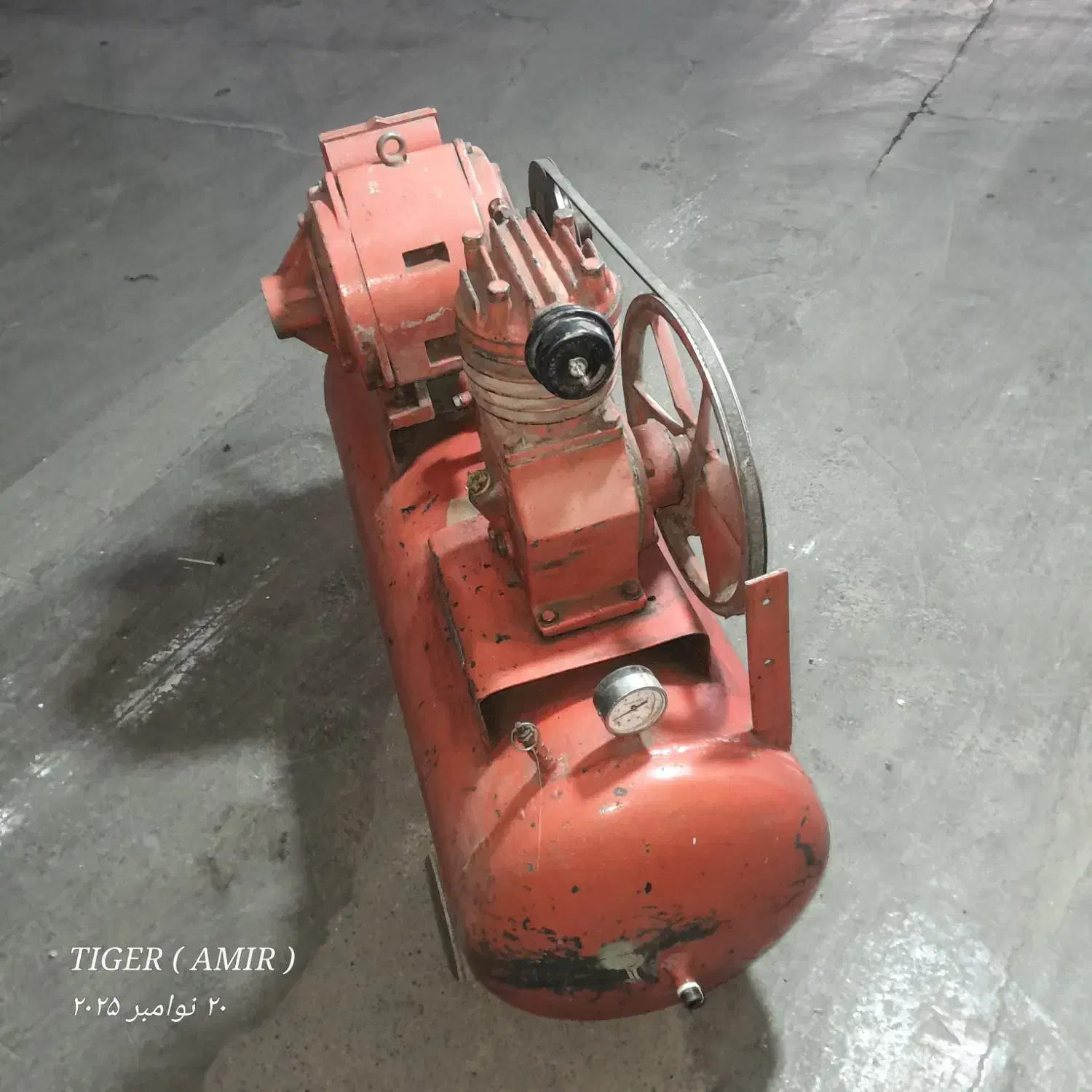 کمپرسور باد|ابزارآلات|رباط‌کریم, رباط‌کریم|دیوار