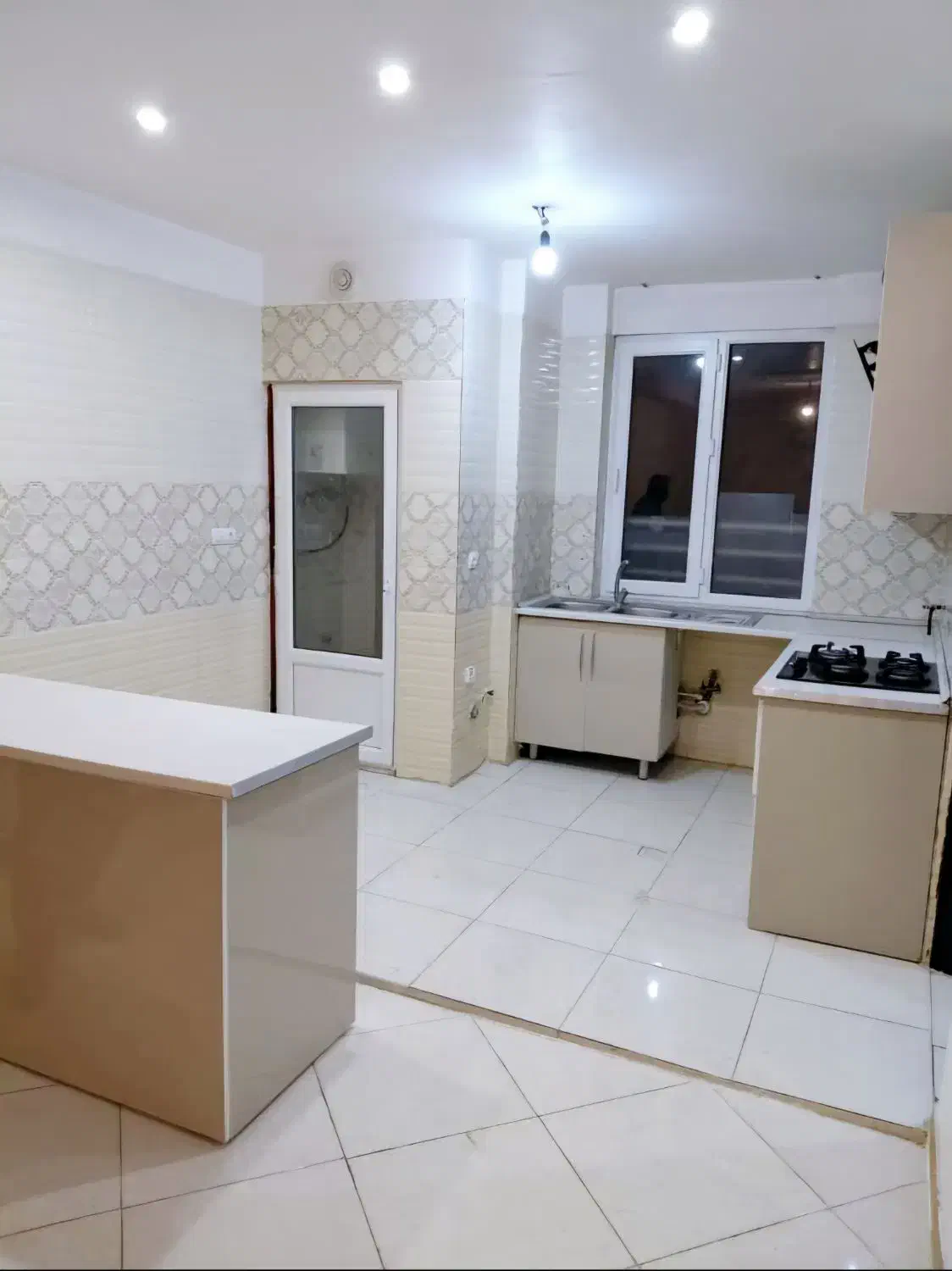 رهن آپارتمان 60 متر در محله نواب عباسی هلال احمر