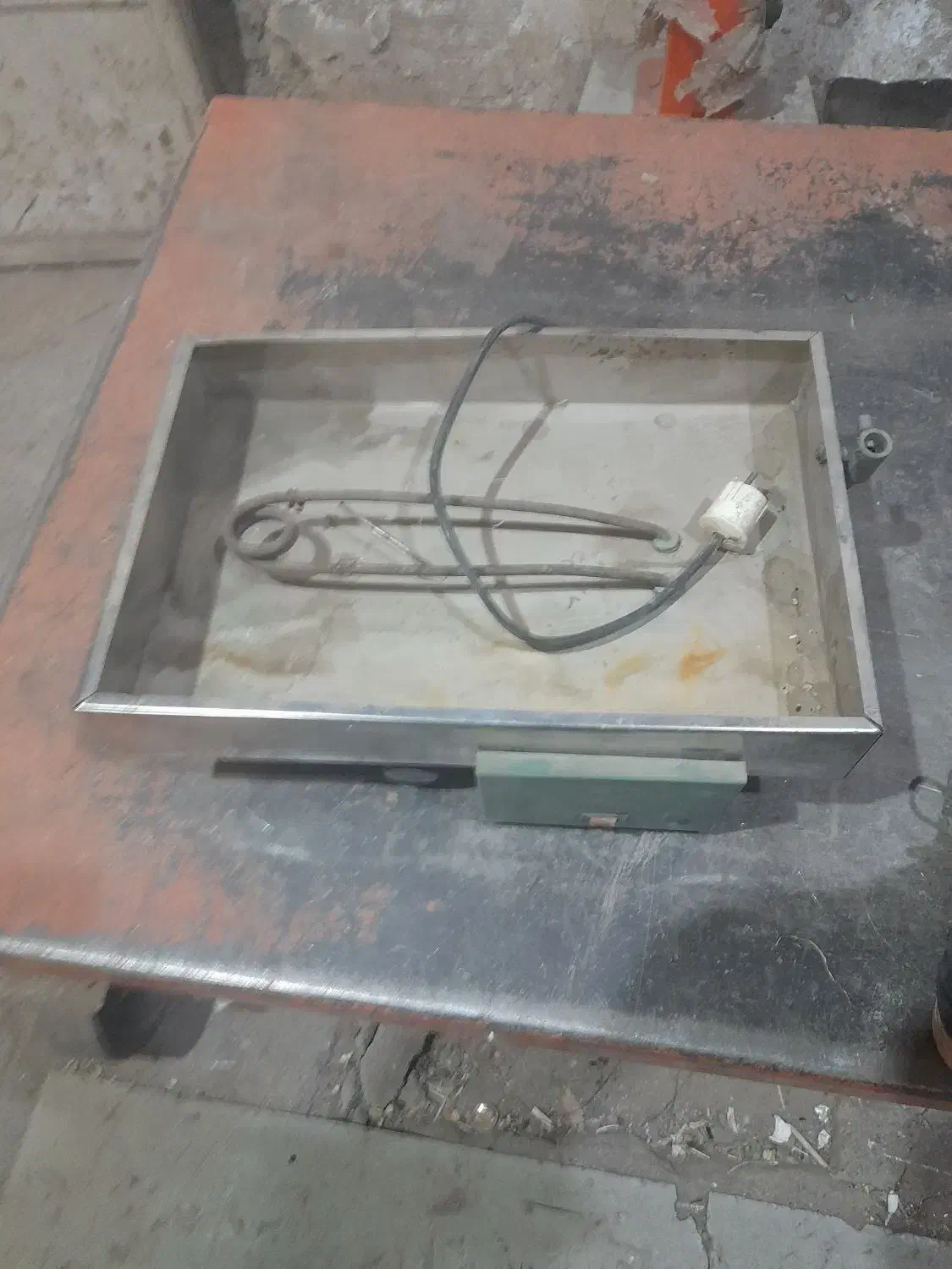 حیتر بزقی|بخاری، هیتر، شومینه|اراک, |دیوار