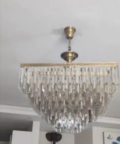 لوستر|لوستر و چراغ آویز|شاهین‌شهر, حافظ شمالی|دیوار