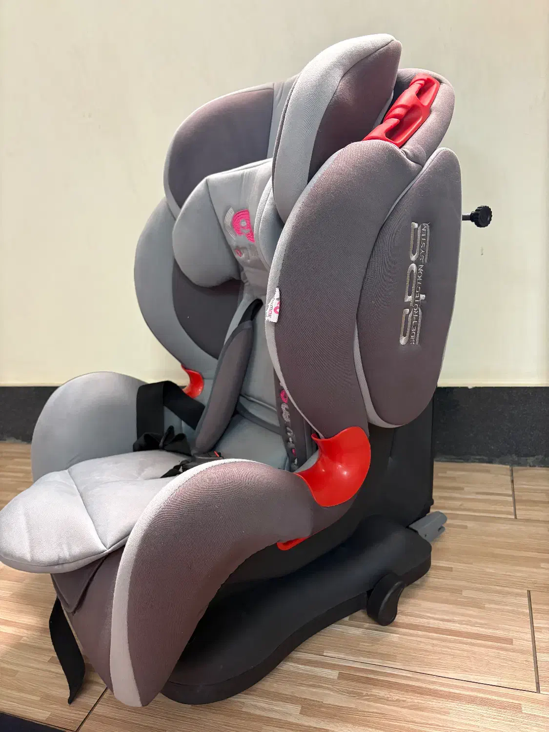 صندلی ماشین خارجی baby mok|تخت و صندلی بچه|سیرجان, |دیوار