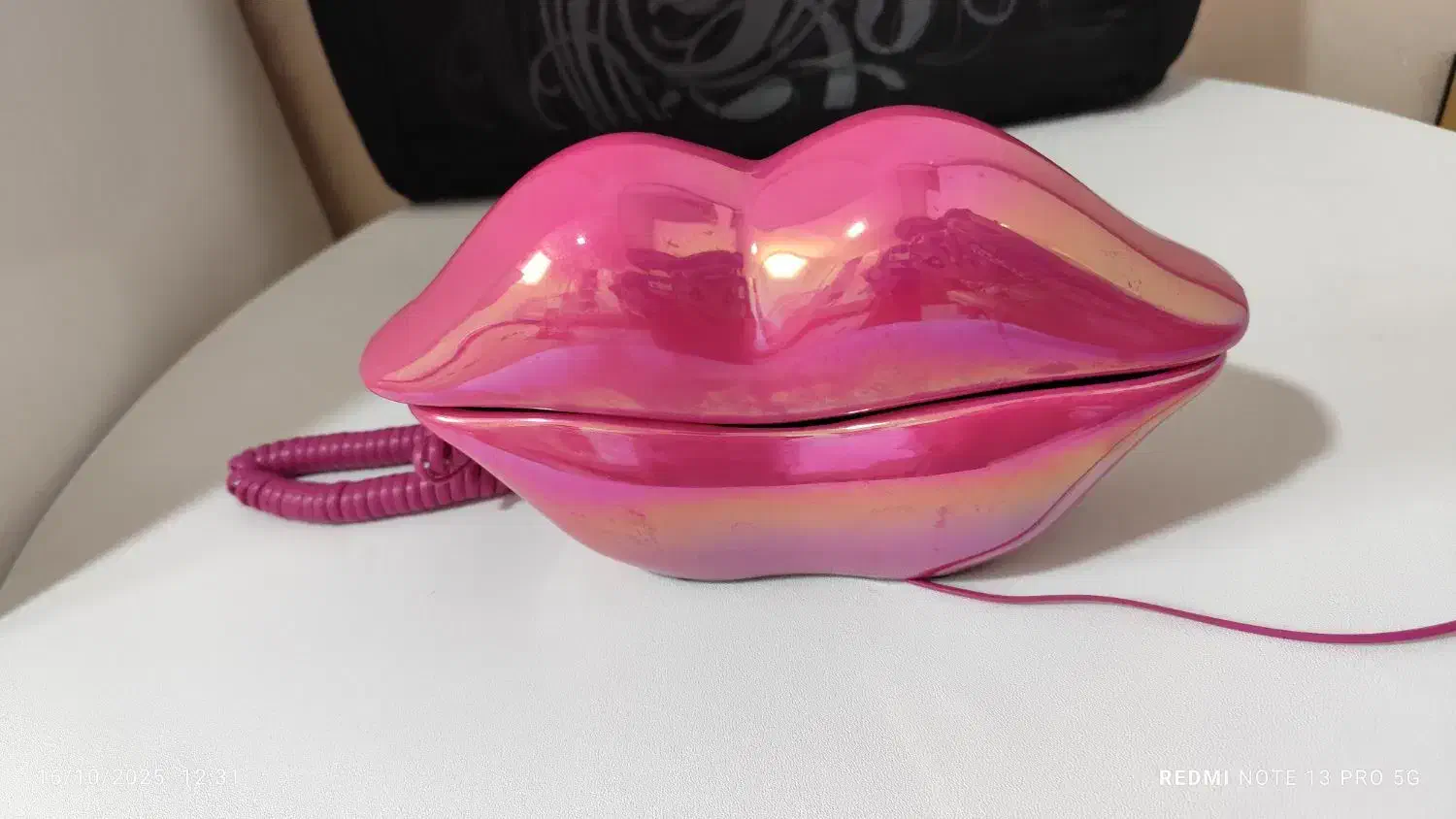 تلفن سالم فانتزی طرح لب|تلفن رومیزی|شهرکرد, |دیوار