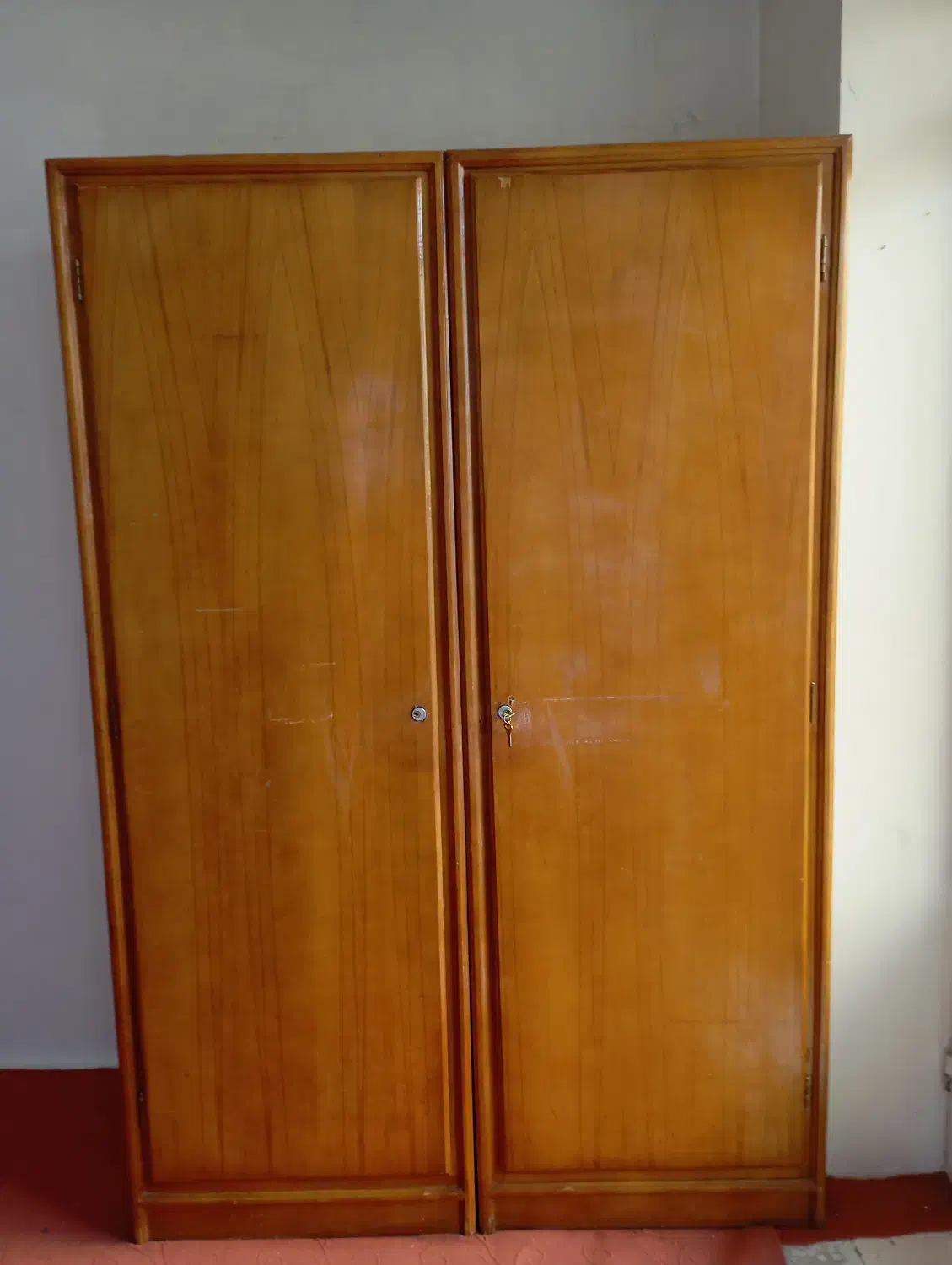 کمد قدیمی تمام چوب|جاکفشی، کمد، دراور|قزوین, |دیوار