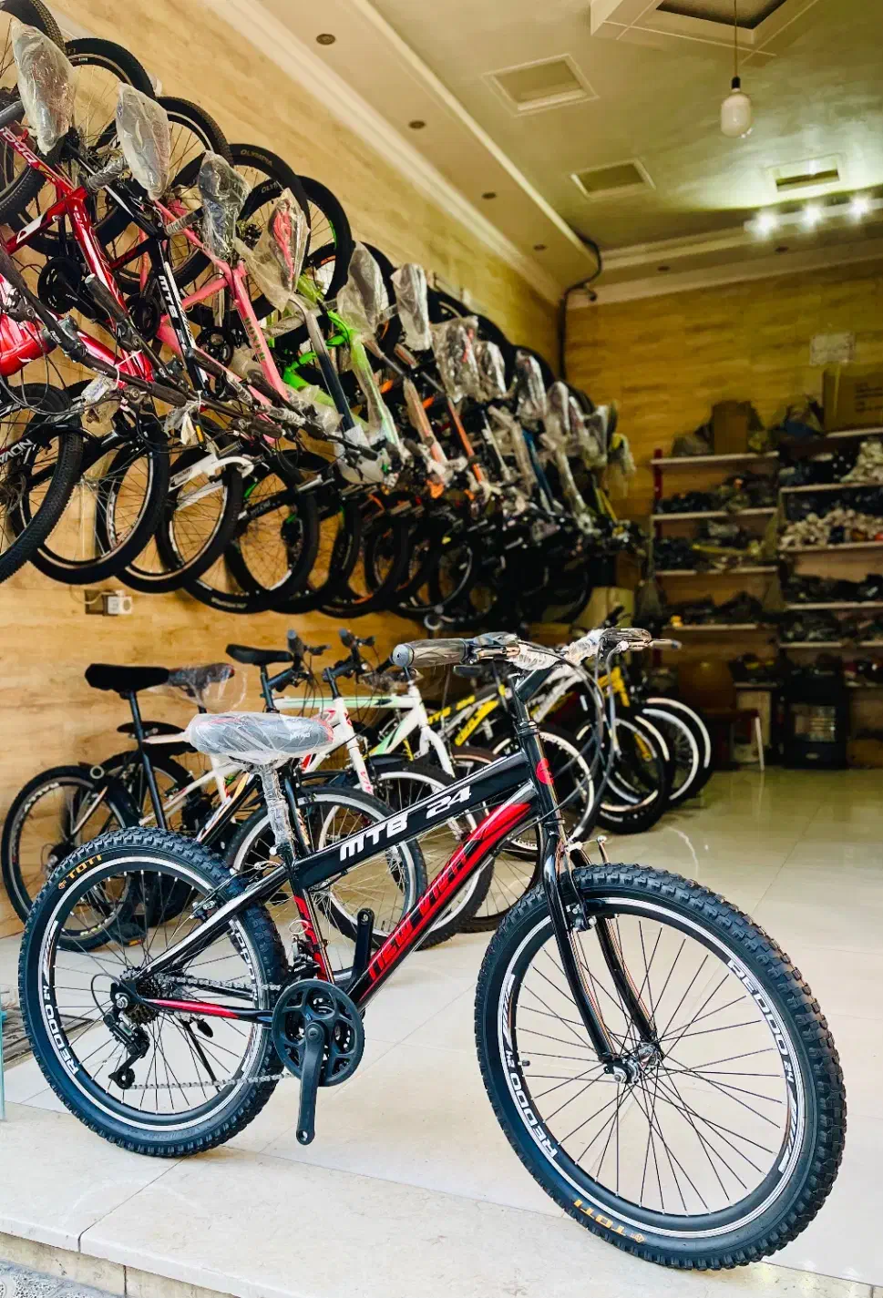 دوچرخه۲۴نیو ویوا حرفه ای کلاجدار کوهستانی اکبند|دوچرخه، اسکیت، اسکوتر|مشهد, شهید آوینی|دیوار