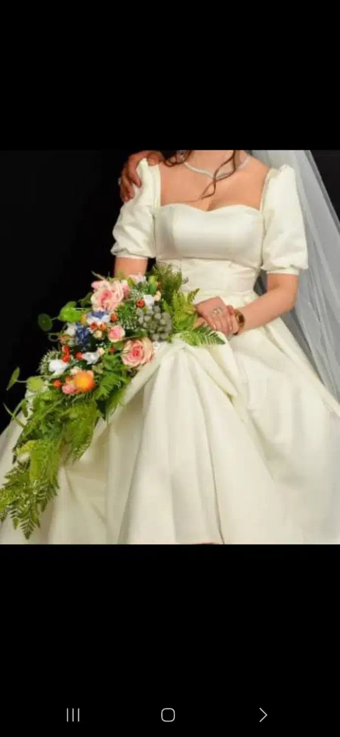 لباس عروس و دسته گل مصنوعی|لباس|گرگان, |دیوار