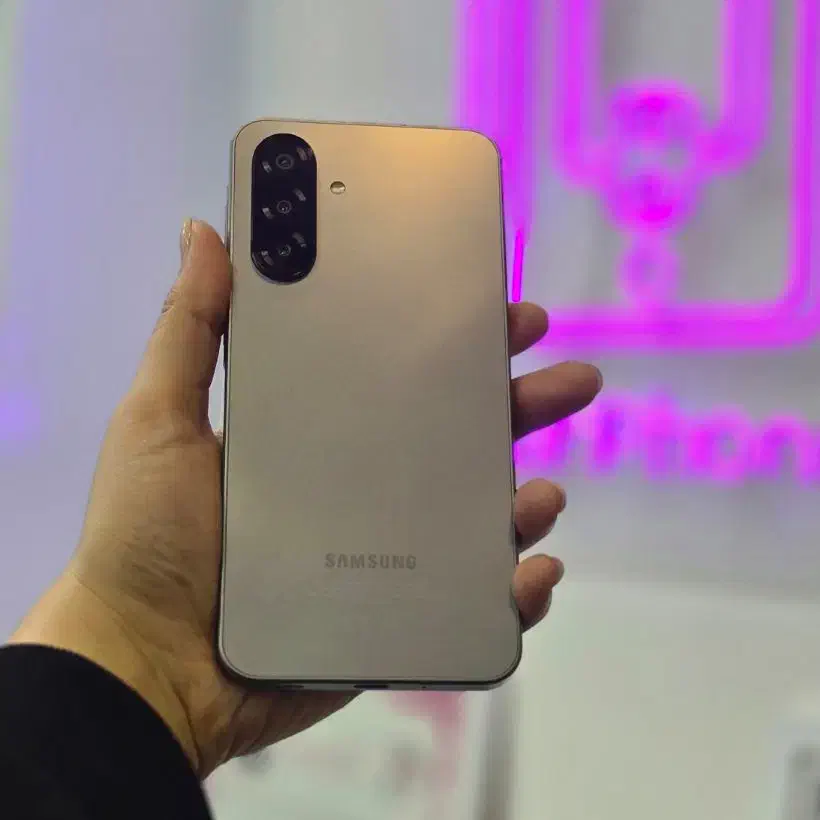 گوشی A17 رنگ نقره ای ویتنام|موبایل|رشت, دیلمان|دیوار