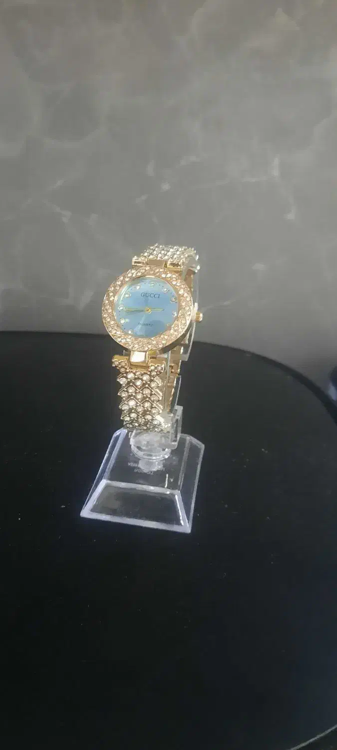 ساعت نگین دار|ساعت|ارومیه, |دیوار