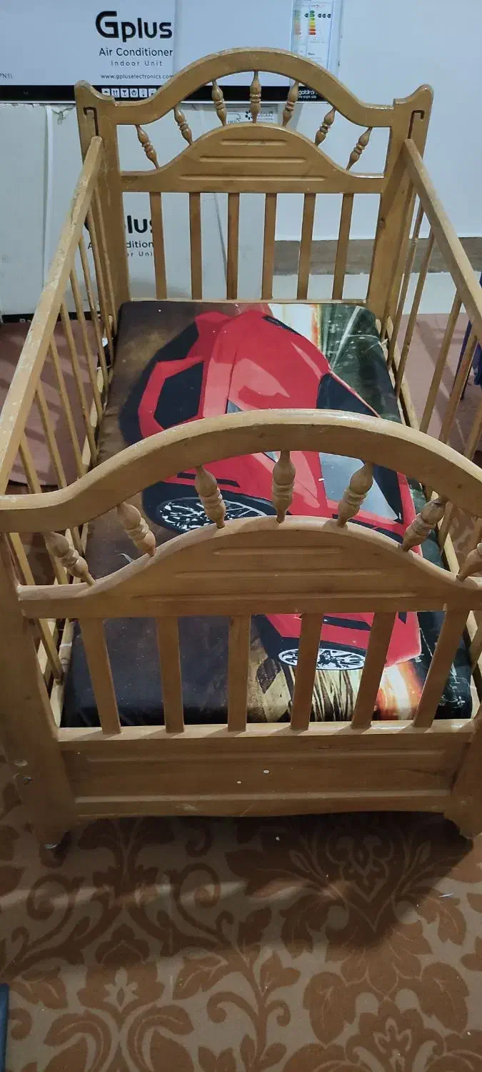 دو عدد تخت خواب بچگانه|تخت و سرویس خواب|الشتر, |دیوار