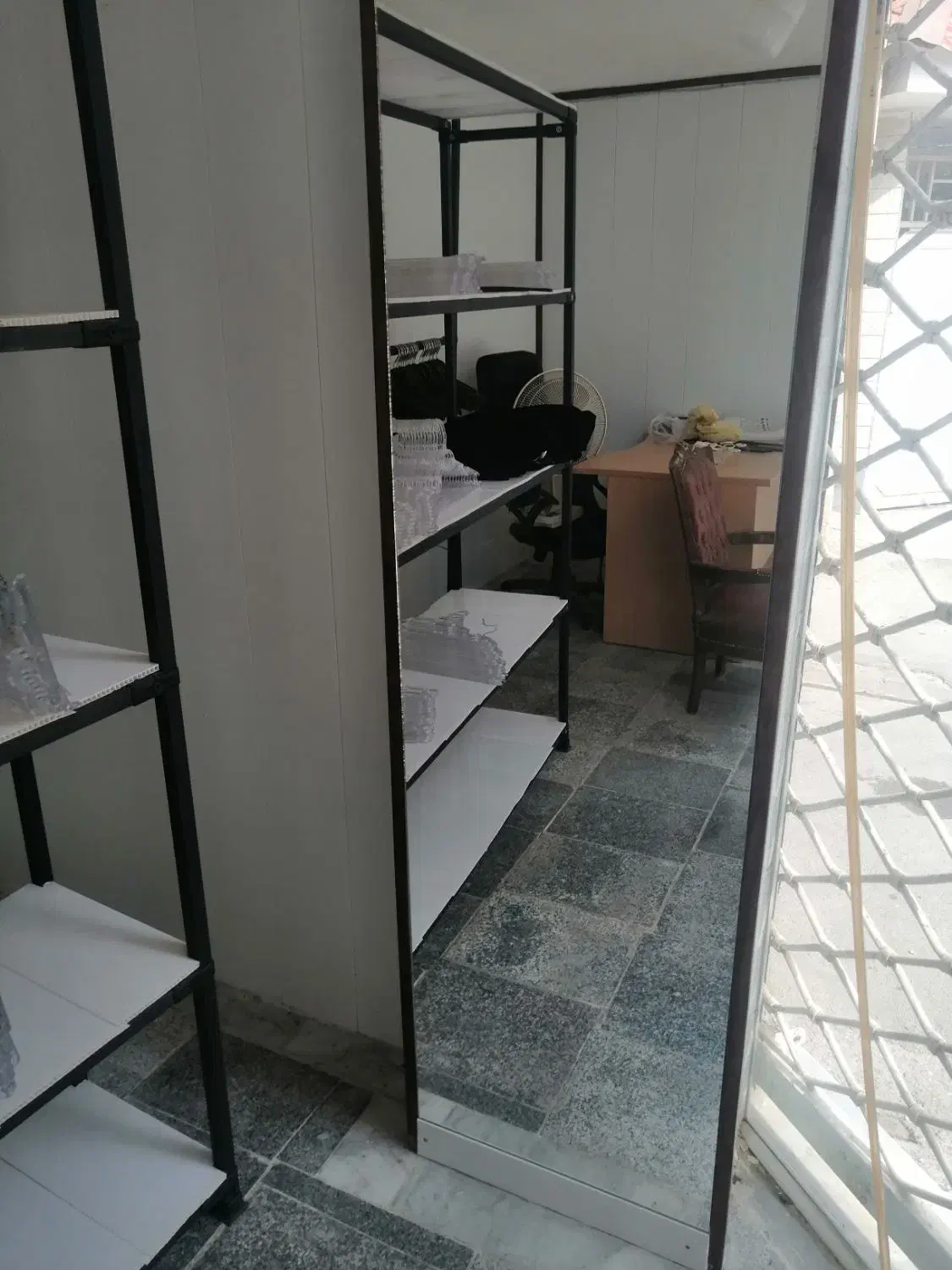 رگال لباس|بندرخت و رخت‌آویز|گنبد کاووس, |دیوار