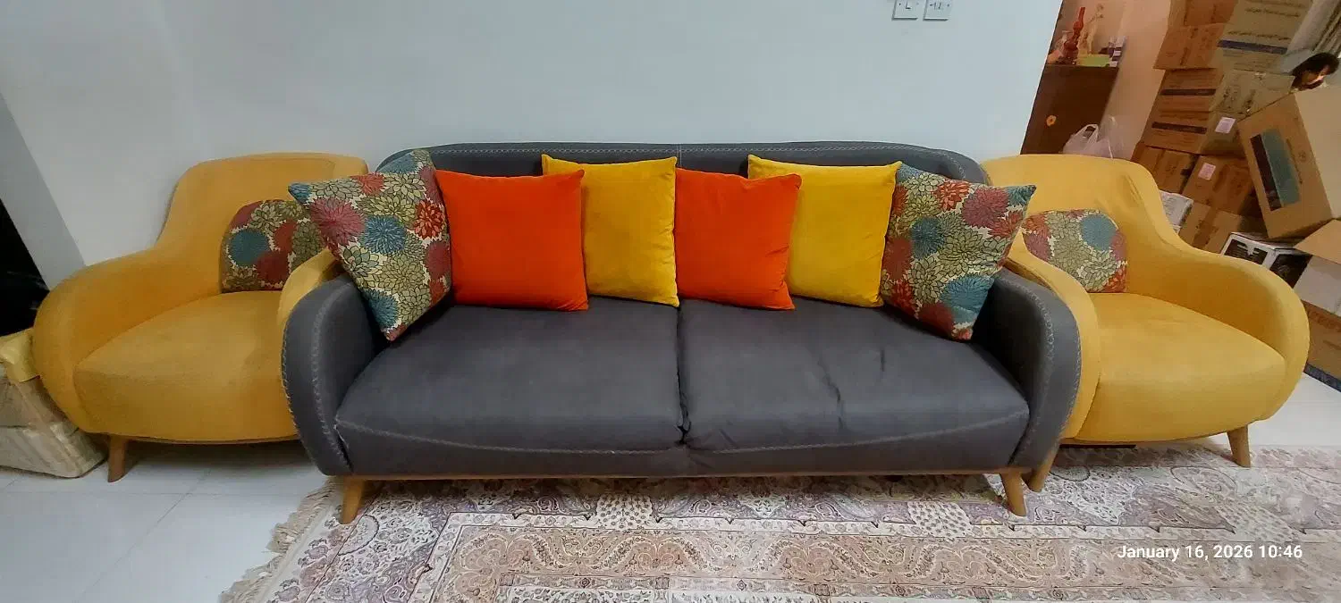 نیم ست مبل ۵ نفره|مبلمان خانگی و میز عسلی|اهواز, شهرک نفت|دیوار