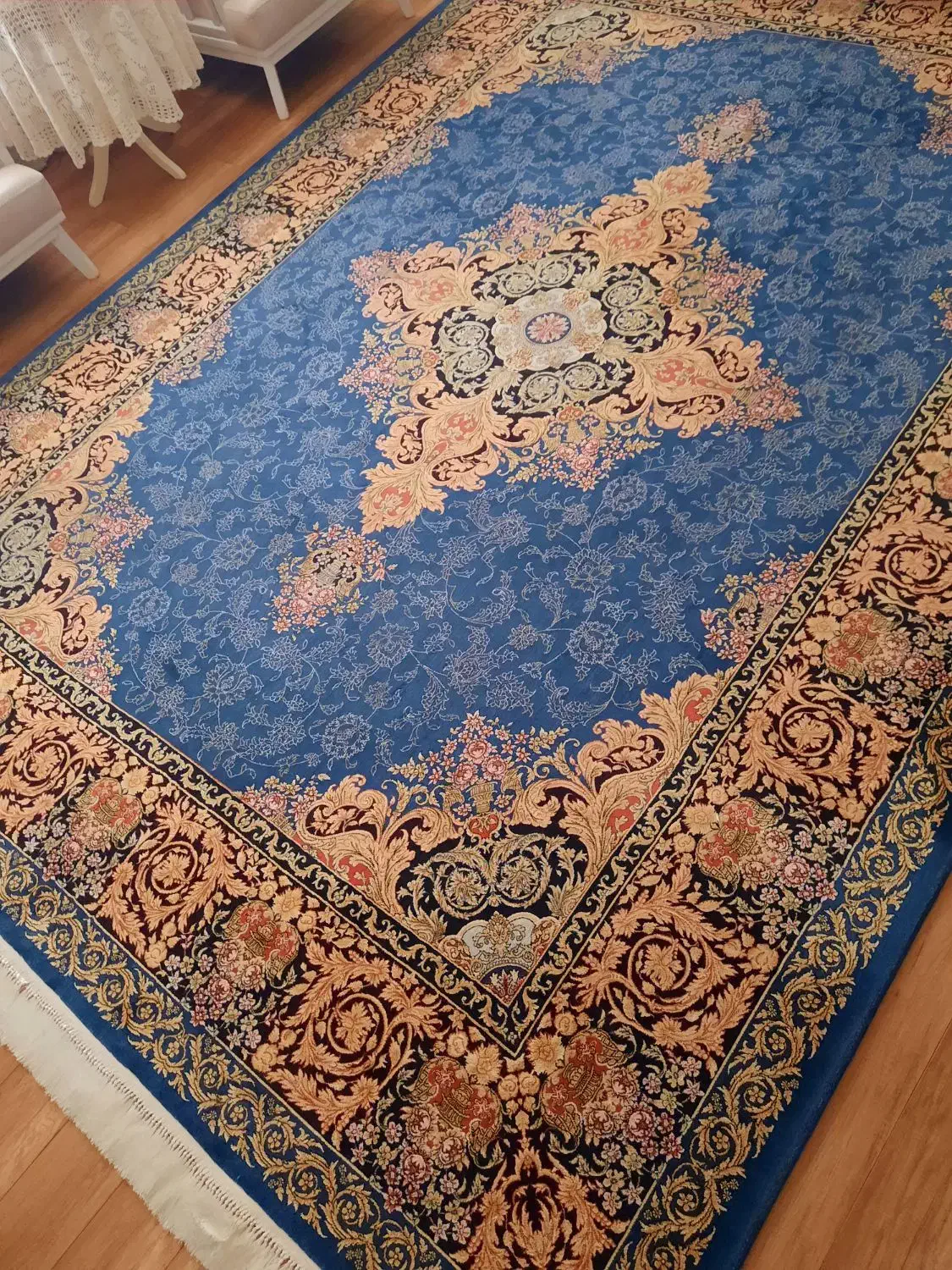 یک تخته فرش ۱۲ متری ابریشم گونه فرهی در حد آکبند|فرش|تهران, ونک|دیوار