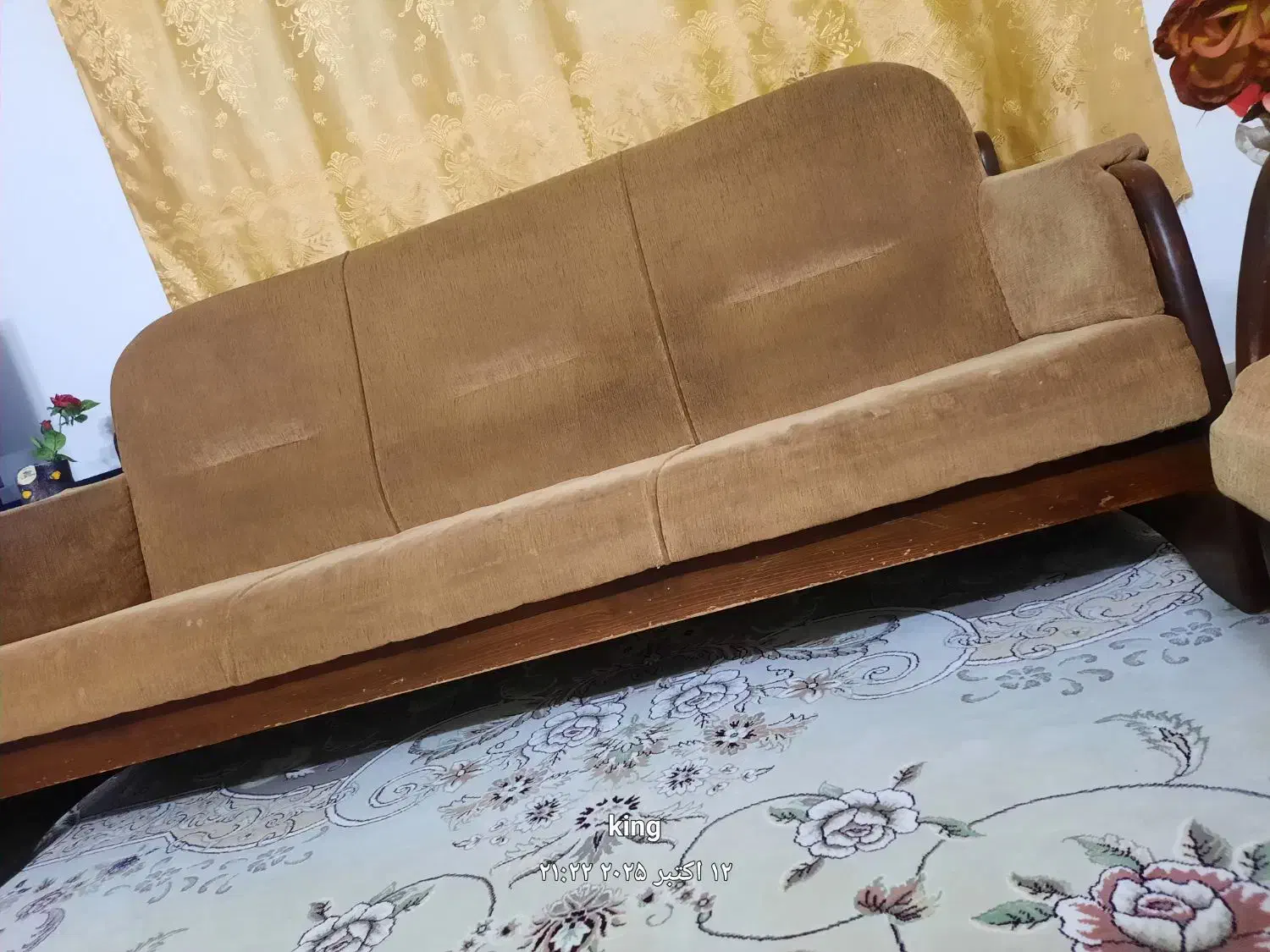 مبل ۷ نفره سالم|مبلمان خانگی و میز عسلی|درمیان, |دیوار
