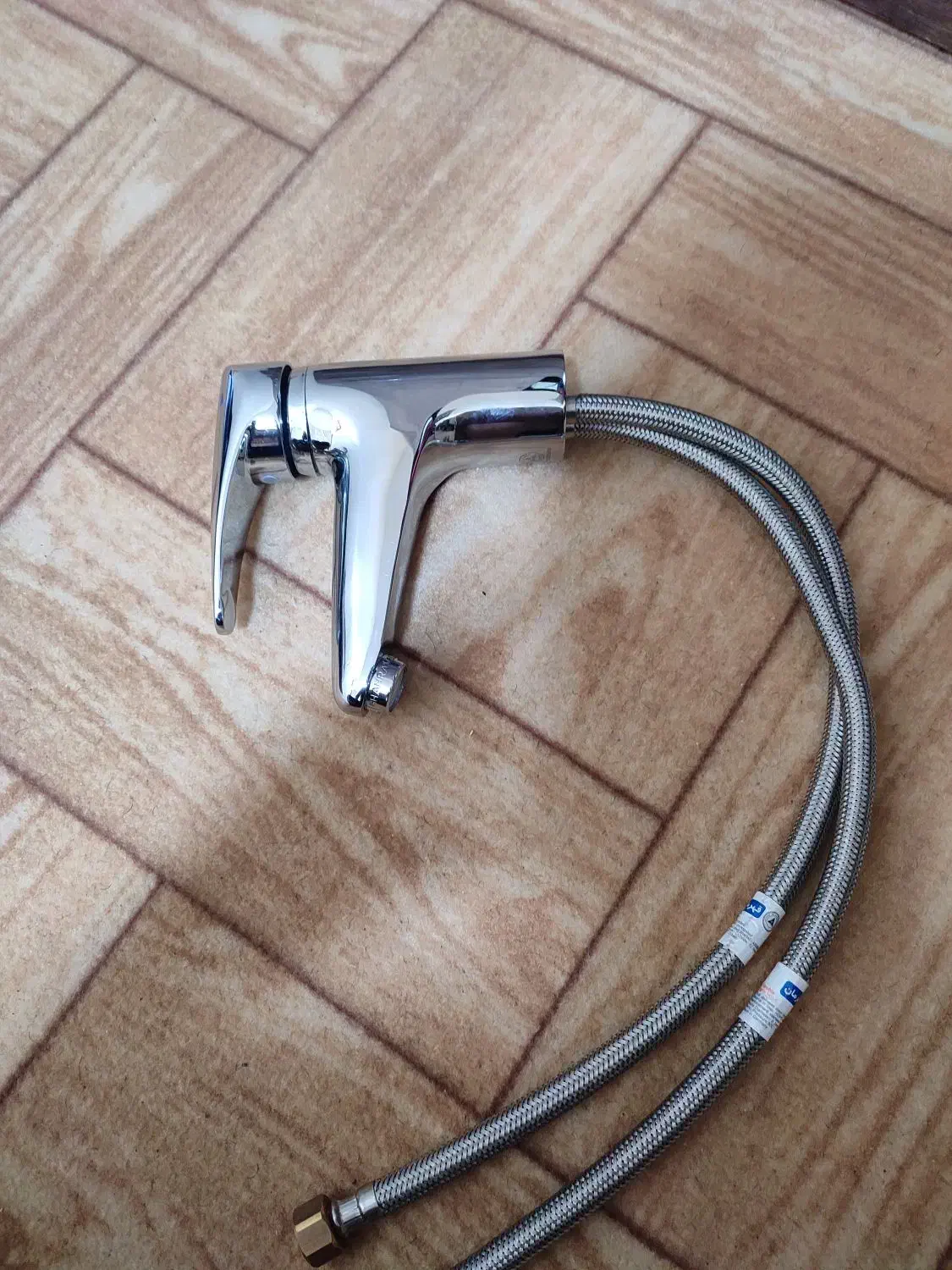 شیر روشویی دستشویی|لوازم سرویس بهداشتی|سبزوار, قائم|دیوار